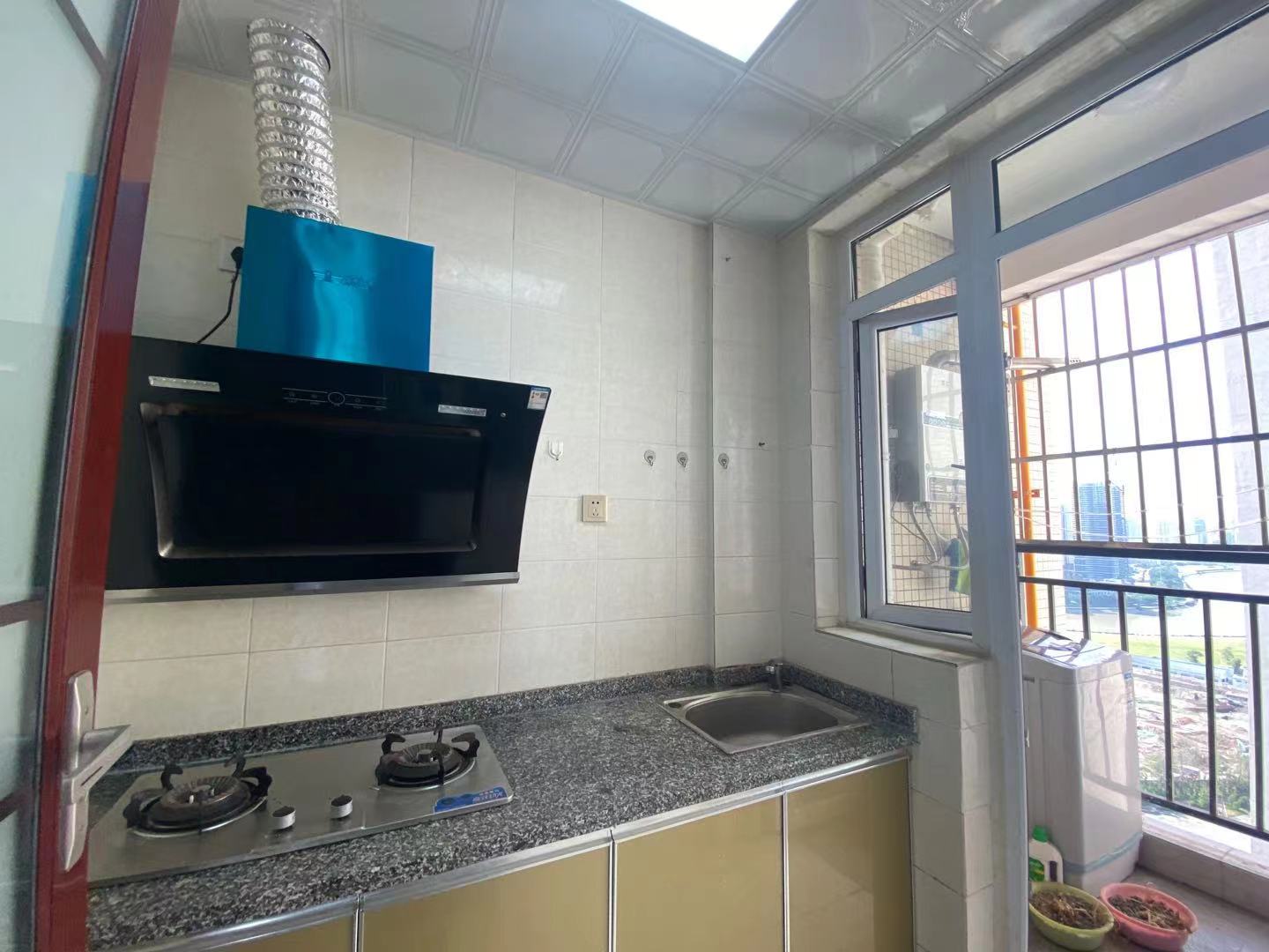 南湖春天  2室1厅1卫    1800.0元/月室内图