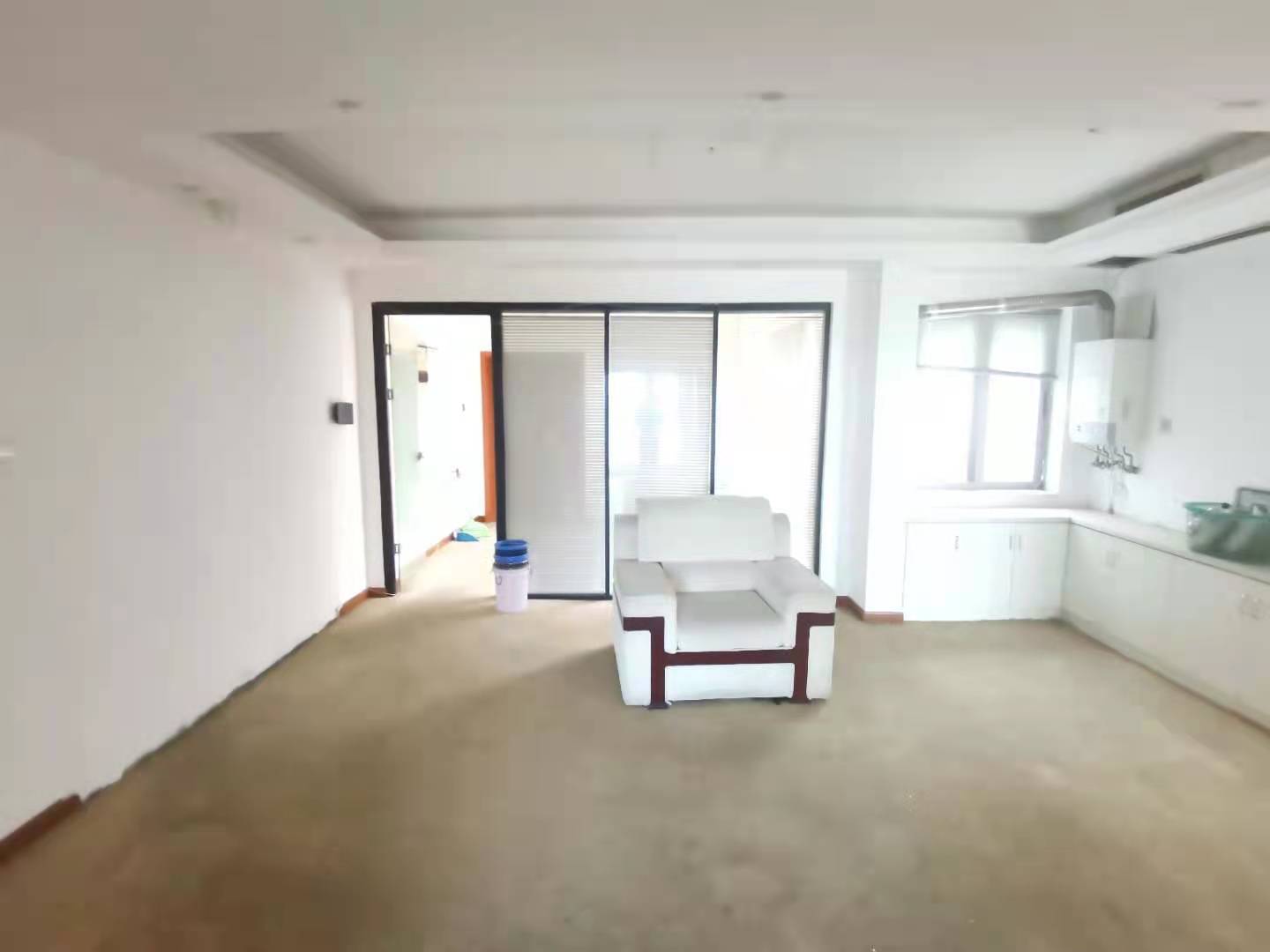 潮宗御苑  4室2廳2衛(wèi)    8500.0元/月室內(nèi)圖1
