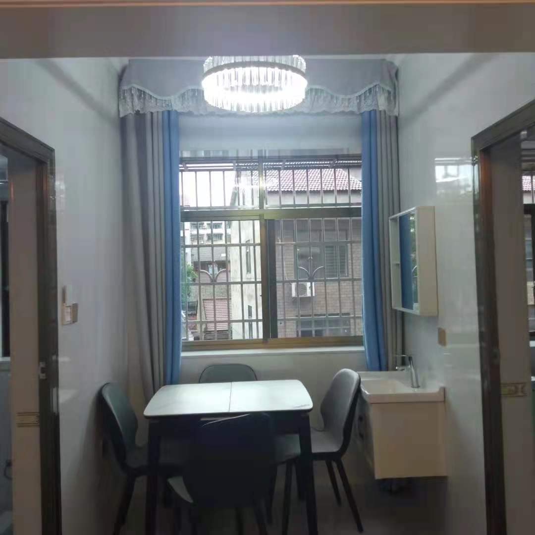 桃花缘 2室1厅1卫 38.8万 桃花缘 2室1厅1卫 38.8万卧室