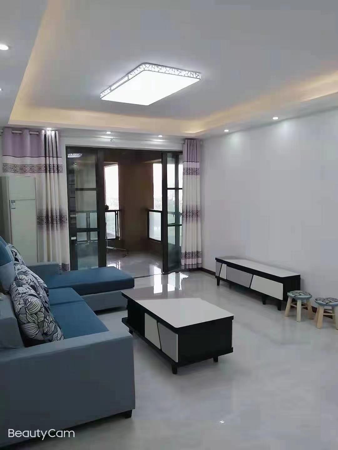 南湖国际1期  2室2厅1卫    2600.0元/月 南湖国际1期  2室2厅1卫    2600.0元/月室内图