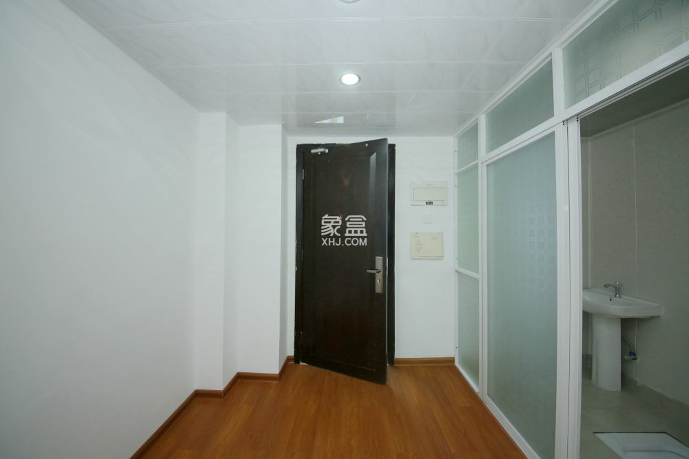 德思勤城市广场（宝格丽公寓）  1室1厅1卫    2100.0元/月室内图