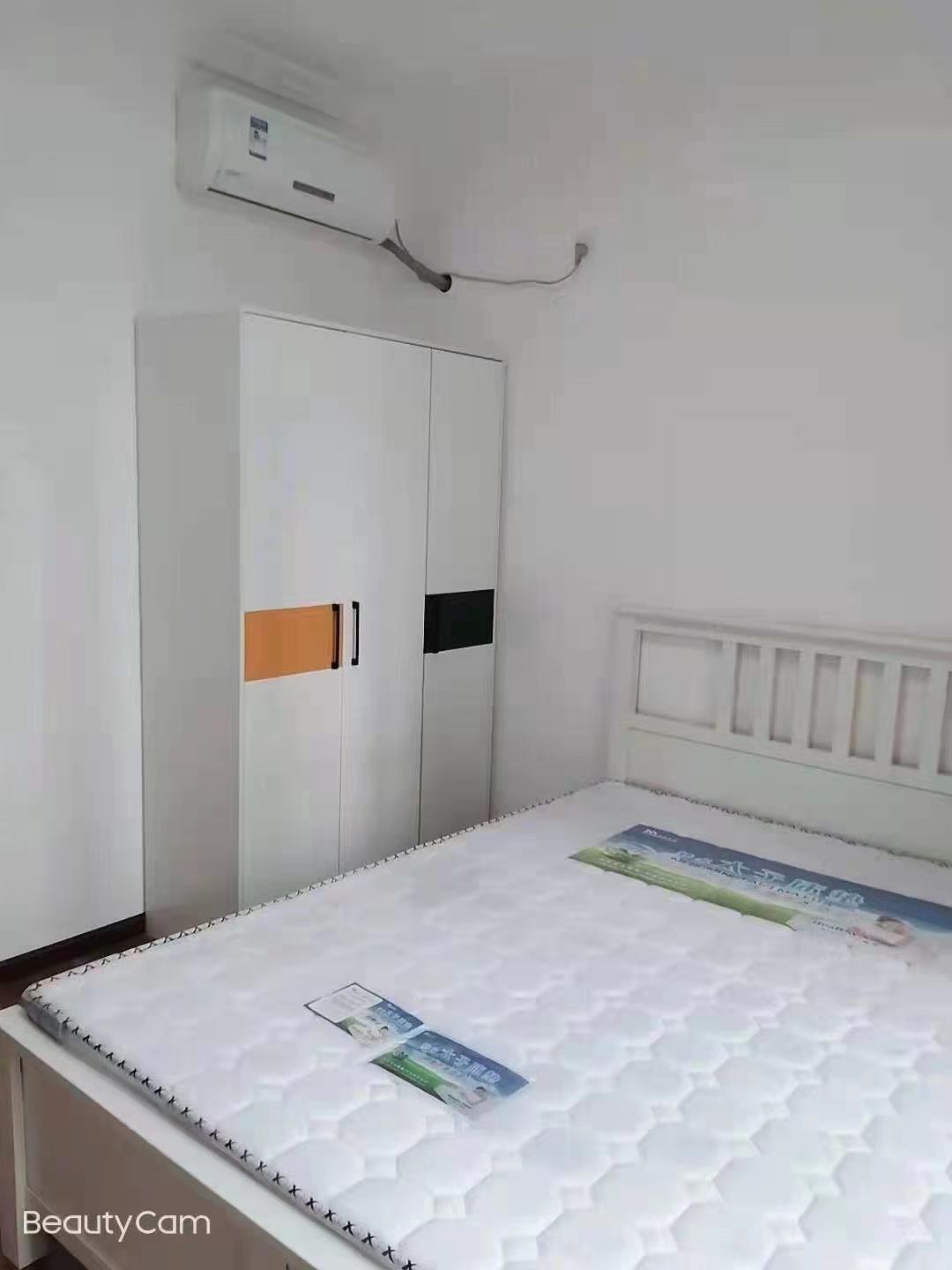 南湖国际1期  2室2厅1卫    2600.0元/月 南湖国际1期  2室2厅1卫    2600.0元/月室内图