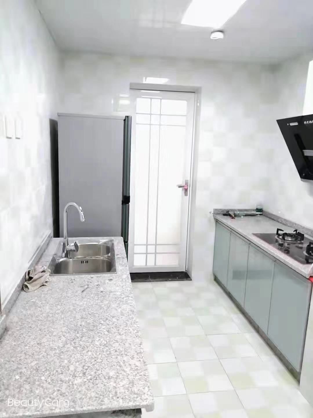 南湖国际1期  2室2厅1卫    2600.0元/月 南湖国际1期  2室2厅1卫    2600.0元/月室内图