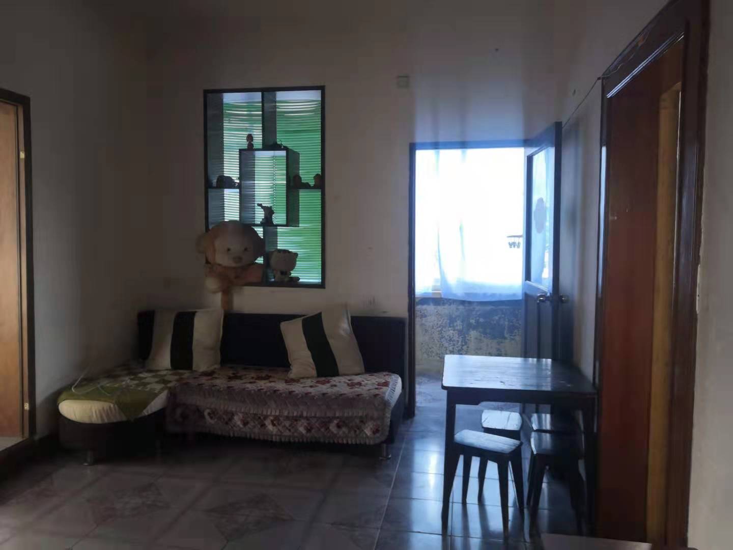 新华一村 2室1厅1卫 900.0元/月 新华一村 2室1厅1卫 900.0元/月室内图