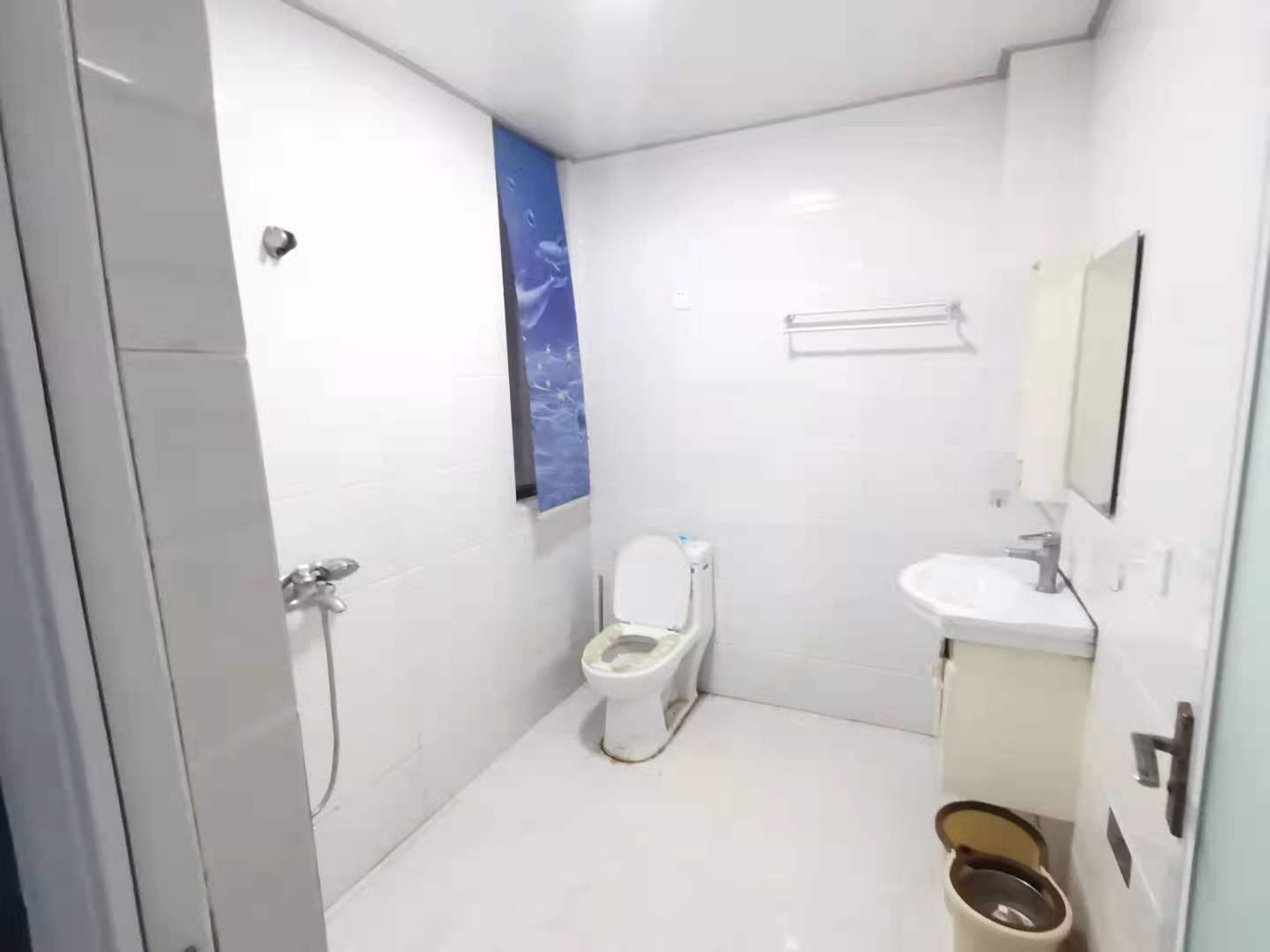 尚格名城香榭丽舍  3室2厅1卫    64.8万 尚格名城香榭丽舍  3室2厅1卫    64.8万客厅