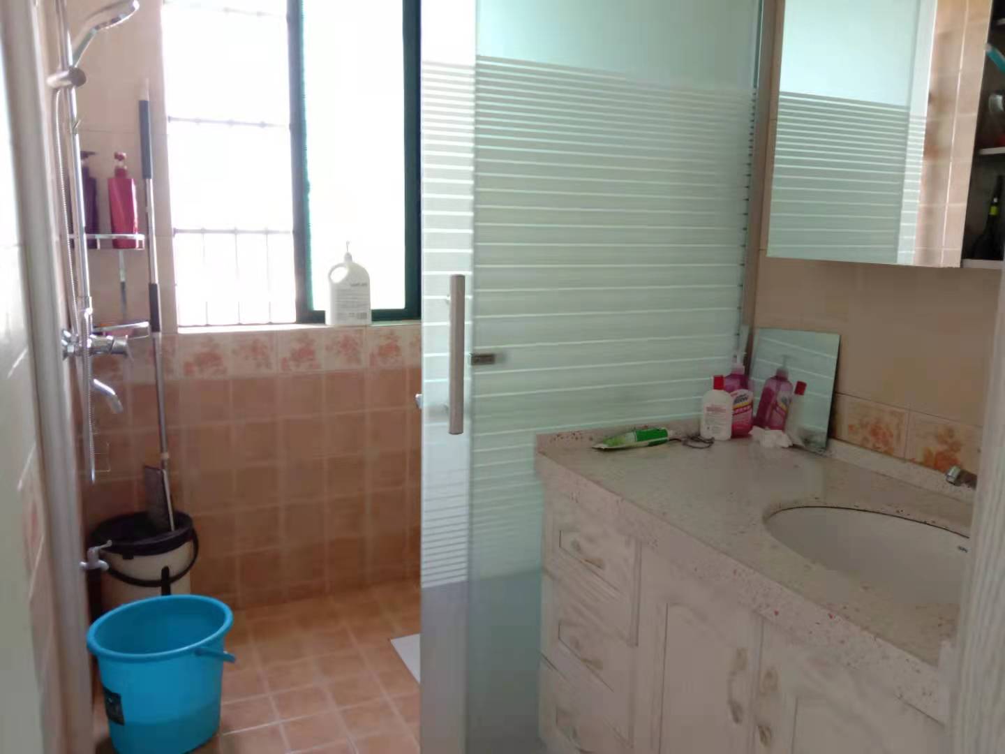 锦绣欣城  2室2厅1卫    66.8万 锦绣欣城  2室2厅1卫    66.8万卫生间