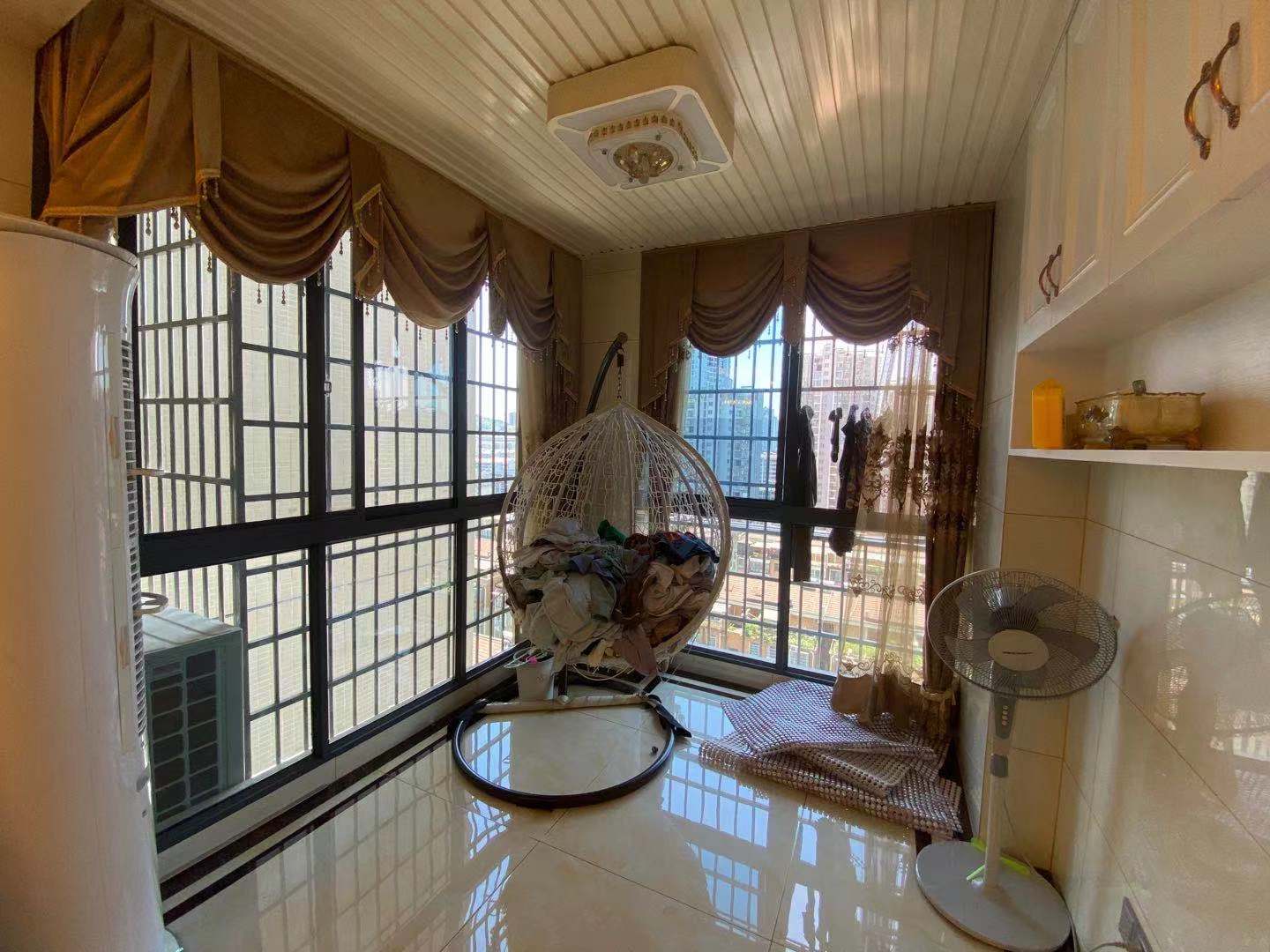 天地人和  3室2厅2卫    74.0万 天地人和  3室2厅2卫    74.0万卫生间