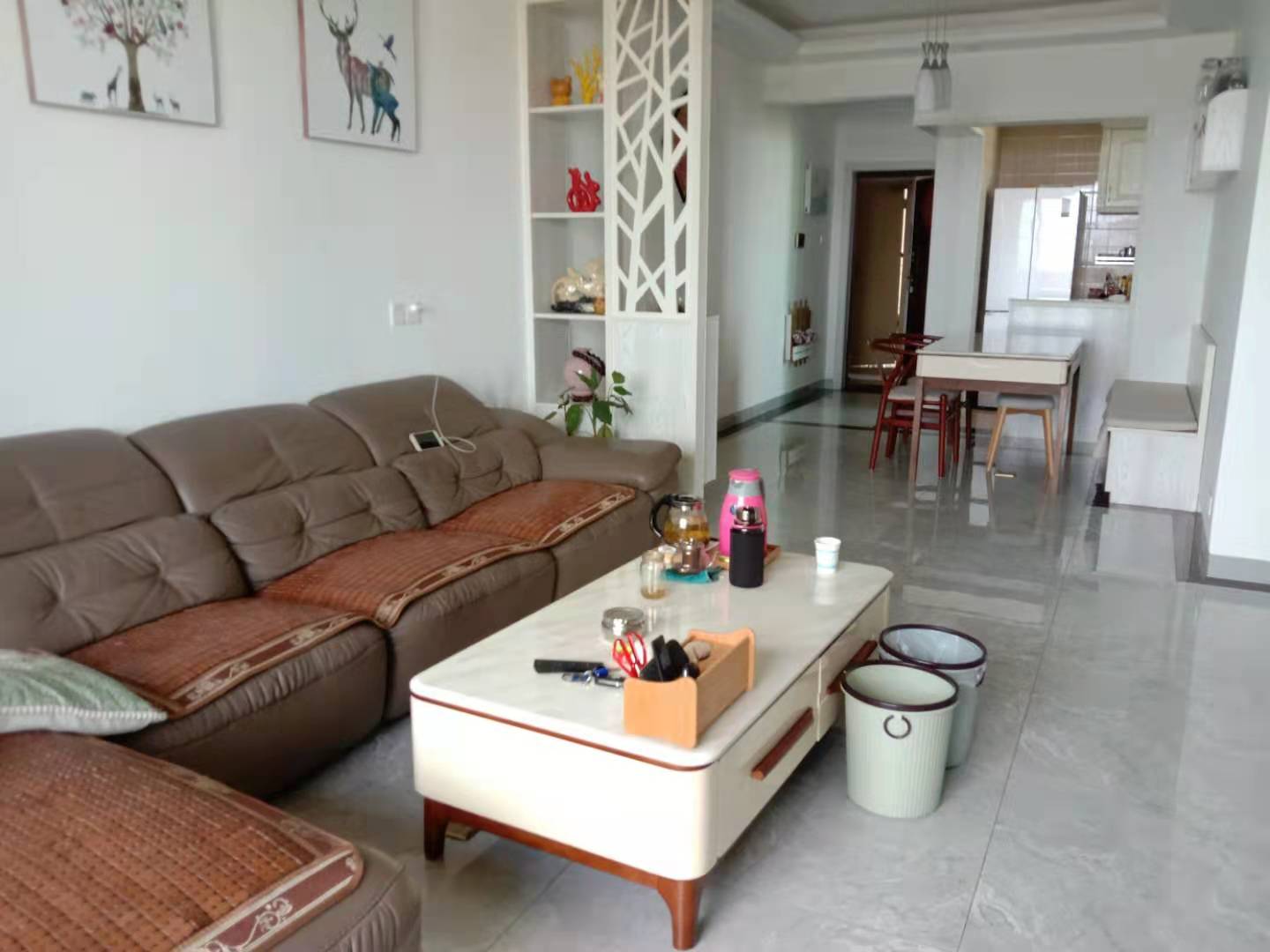 锦绣欣城  2室2厅1卫    66.8万 锦绣欣城  2室2厅1卫    66.8万客厅