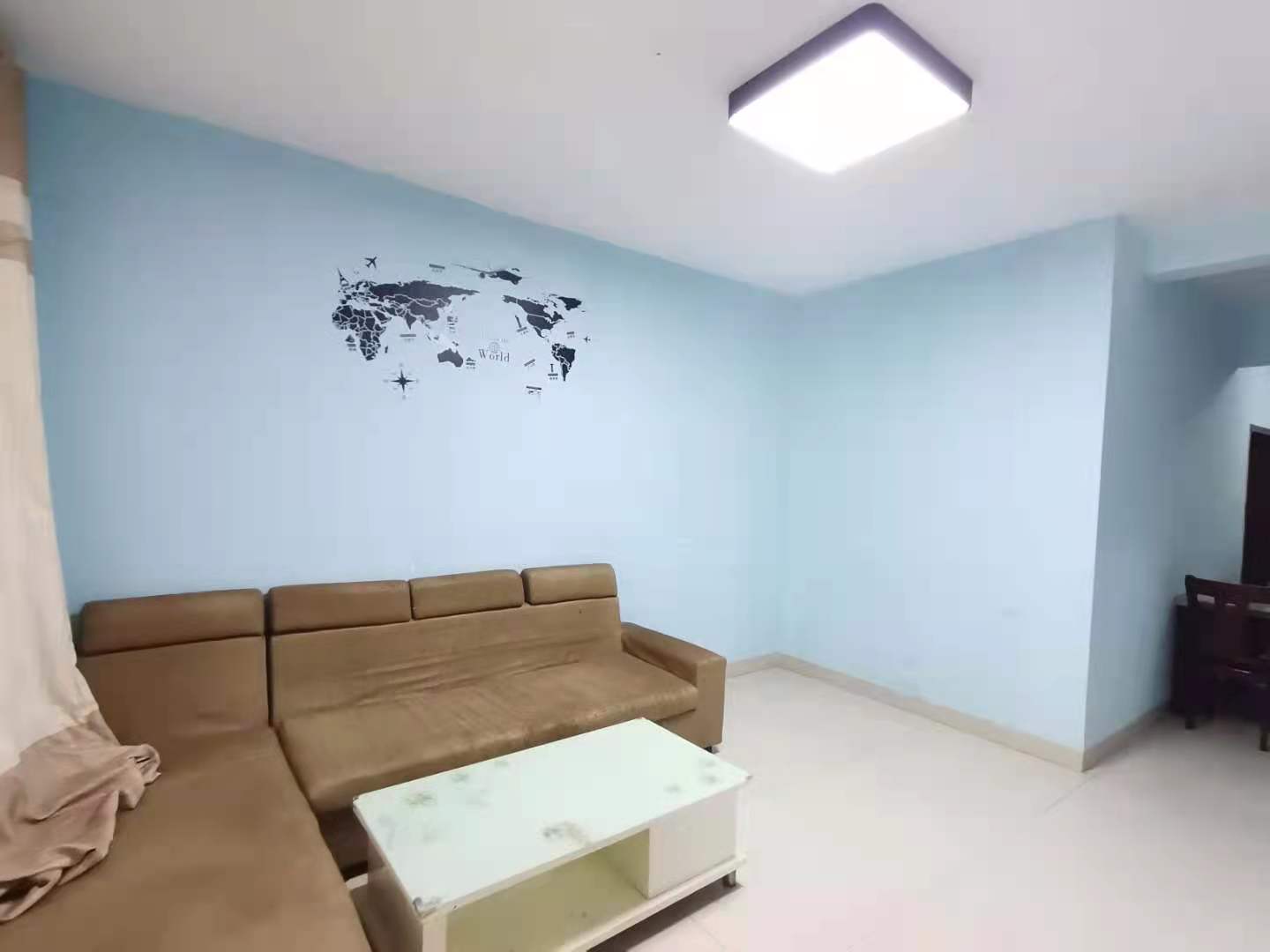 尚格名城香榭丽舍  3室2厅1卫    64.8万 尚格名城香榭丽舍  3室2厅1卫    64.8万客厅