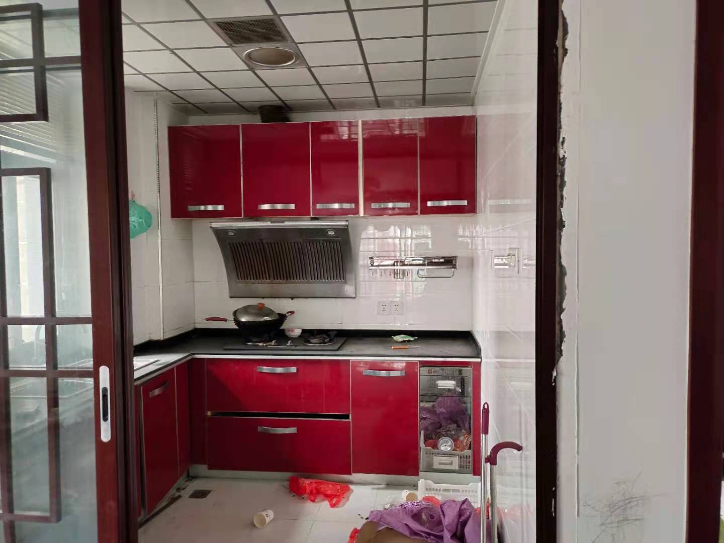 东方豪苑 3室2厅2卫 65.8万 东方豪苑 3室2厅2卫 65.8万客厅