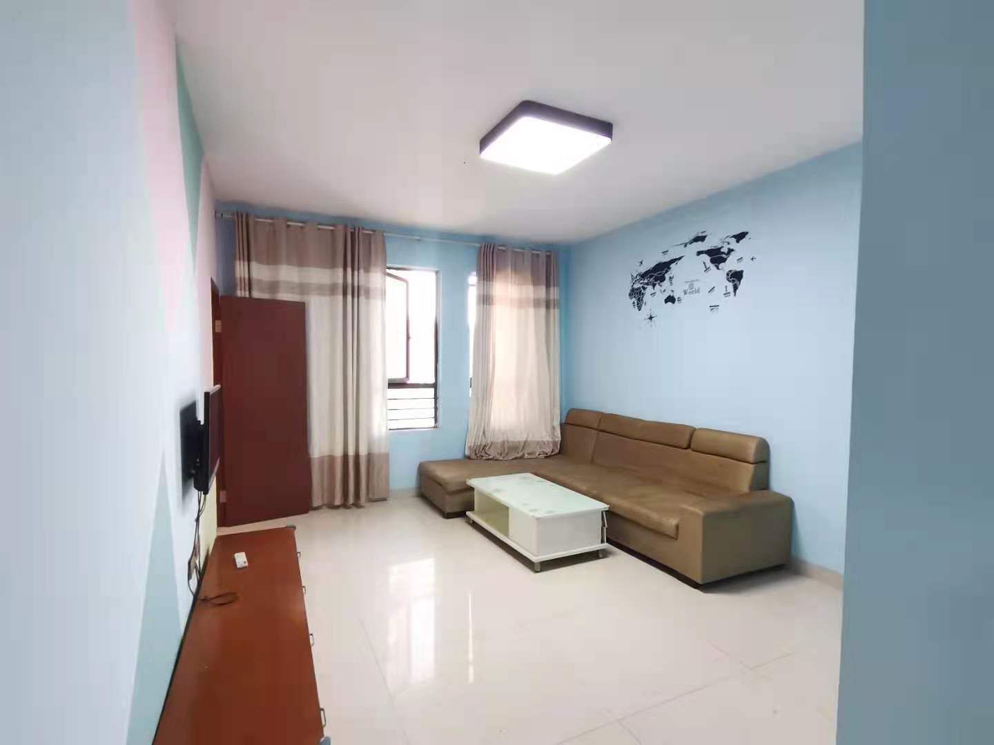 尚格名城香榭丽舍  3室2厅1卫    64.8万 尚格名城香榭丽舍  3室2厅1卫    64.8万客厅