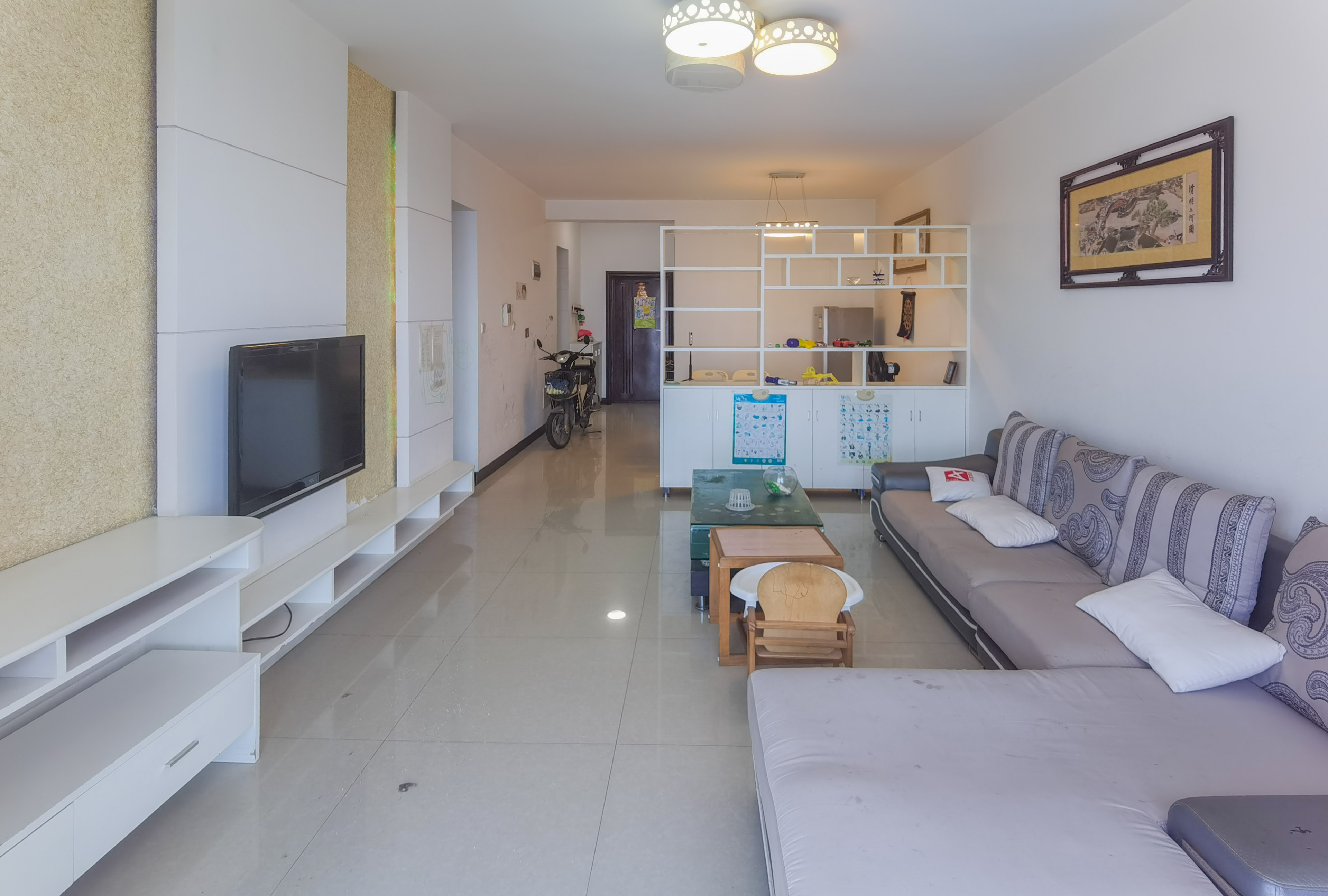 圣华名城建设北路110号 2室2厅1卫 49.0万 圣华名城建设北路110号 2室2厅1卫 49.0万客厅