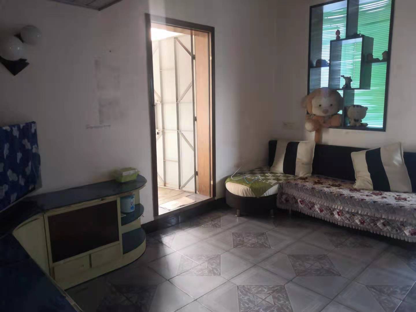 新华一村 2室1厅1卫 900.0元/月 新华一村 2室1厅1卫 900.0元/月室内图