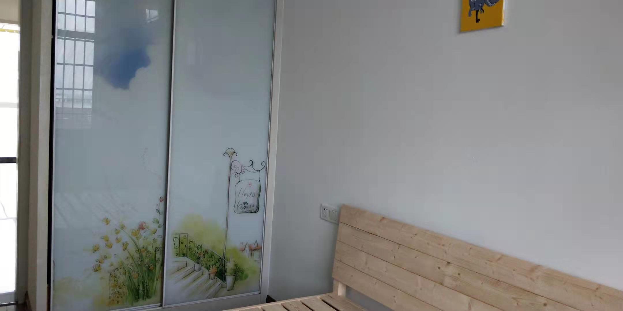 戴家岗安置小区 2室2厅1卫 1500.0元/月 戴家岗安置小区 2室2厅1卫 1500.0元/月室内图