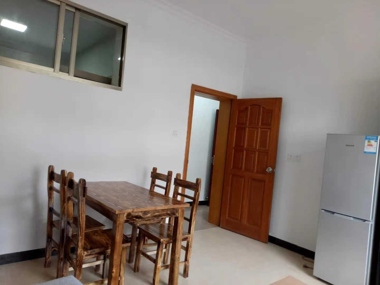 家饰建材城 2室1厅1卫 1100.0元/月 家饰建材城 2室1厅1卫 1100.0元/月室内图