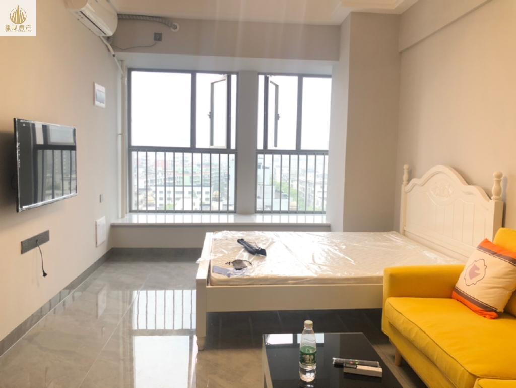 日盛大厦  1室1厅1卫    1800.0元/月室内图