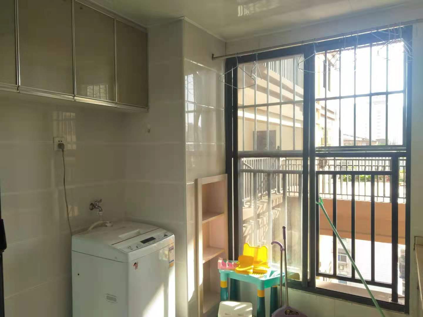 中建国际大厦 1室1厅1卫 1250.0元/月 中建国际大厦 1室1厅1卫 1250.0元/月室内图