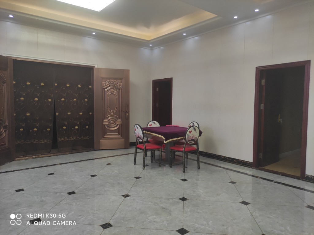 群榜村282号别墅 1500.0万 群榜村282号别墅 1500.0万客厅