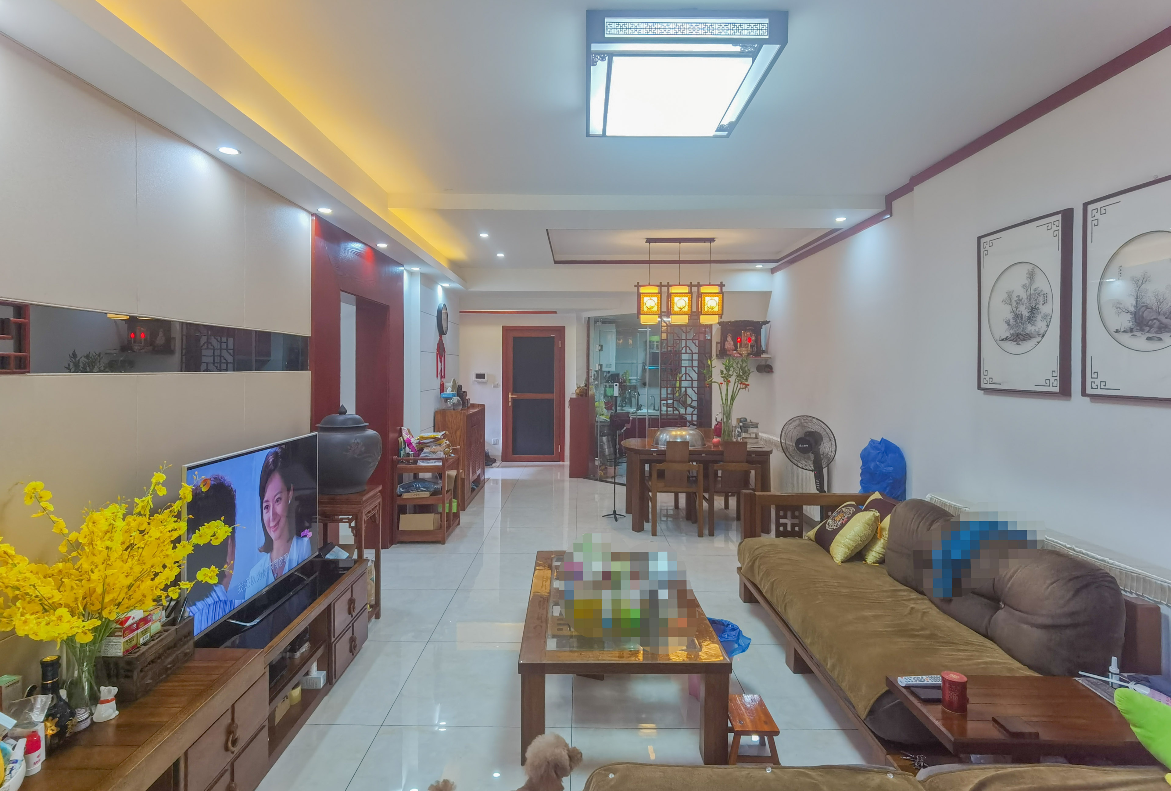 美的城三期 3室2厅2卫 92.0万 美的城三期 3室2厅2卫 92.0万客厅