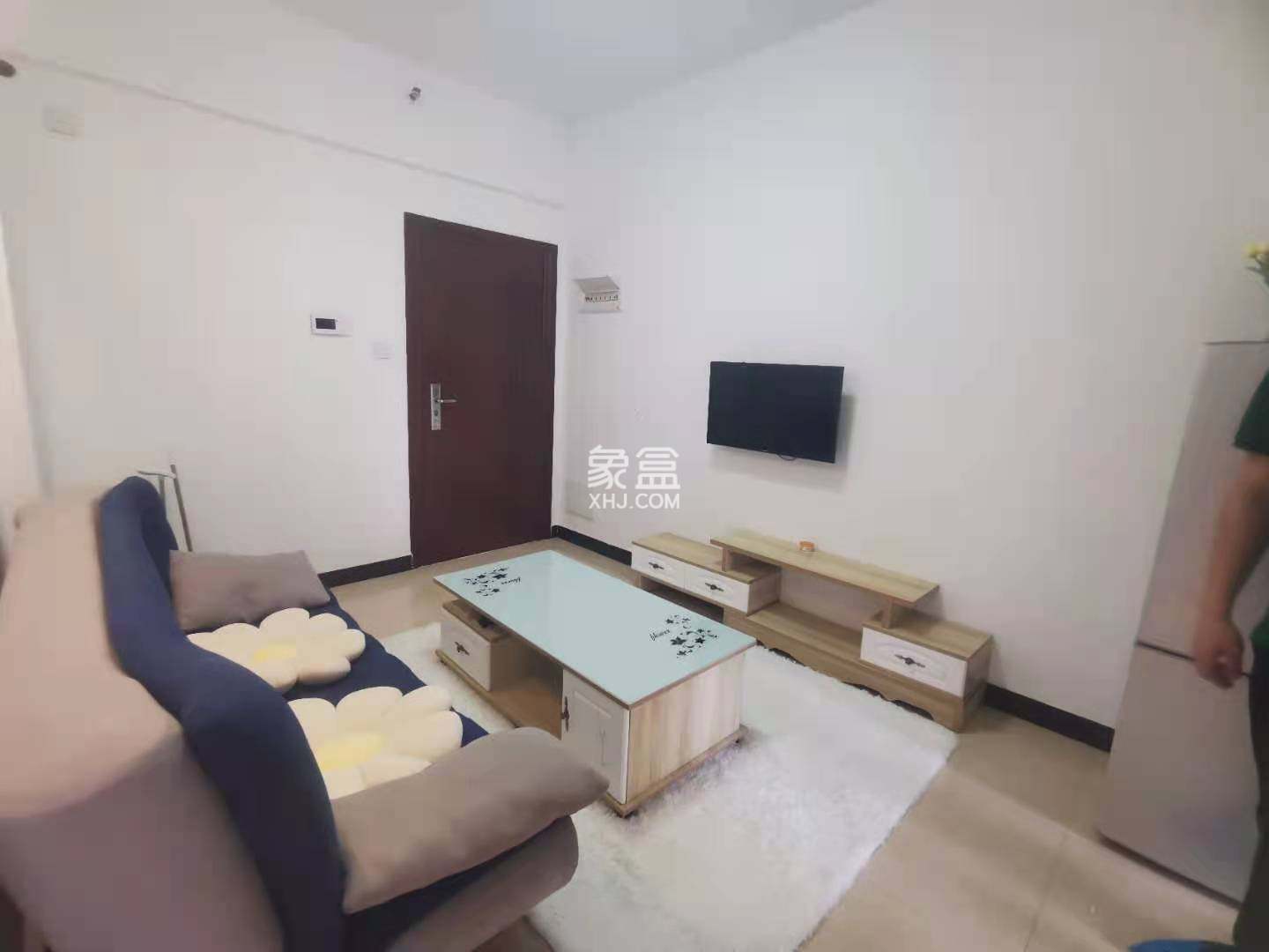珠江愉景新城  2室2厅1卫   1600.00元/月室内图
