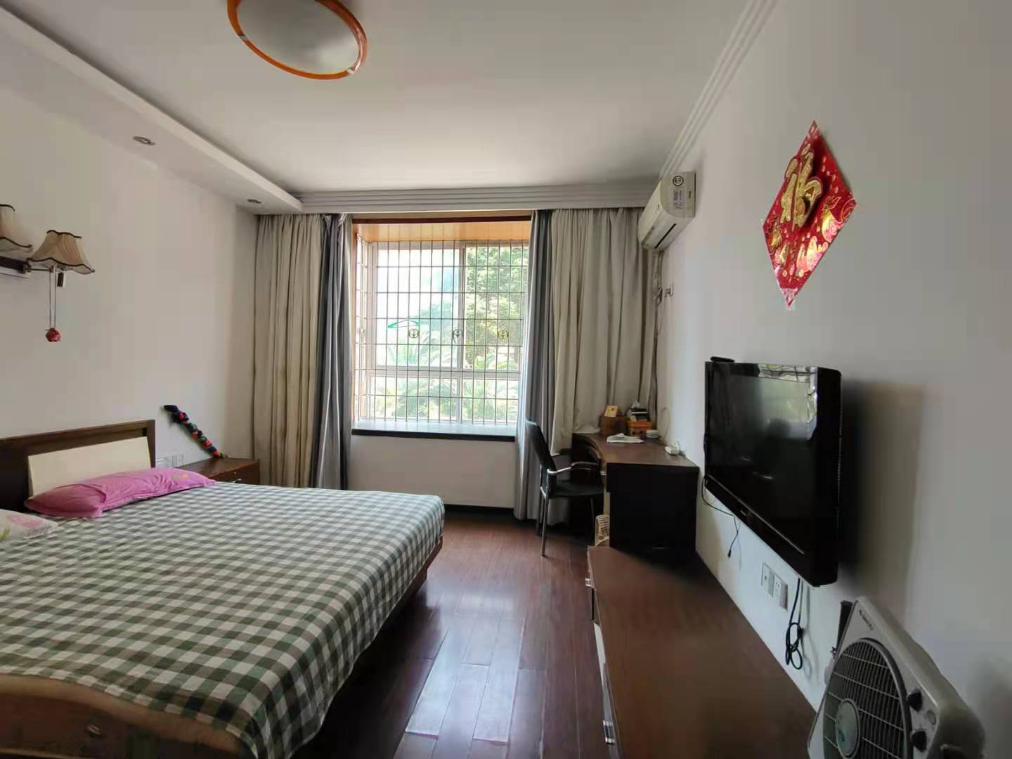 怡景名园  4室2厅2卫    83.8万 怡景名园  4室2厅2卫    83.8万卧室