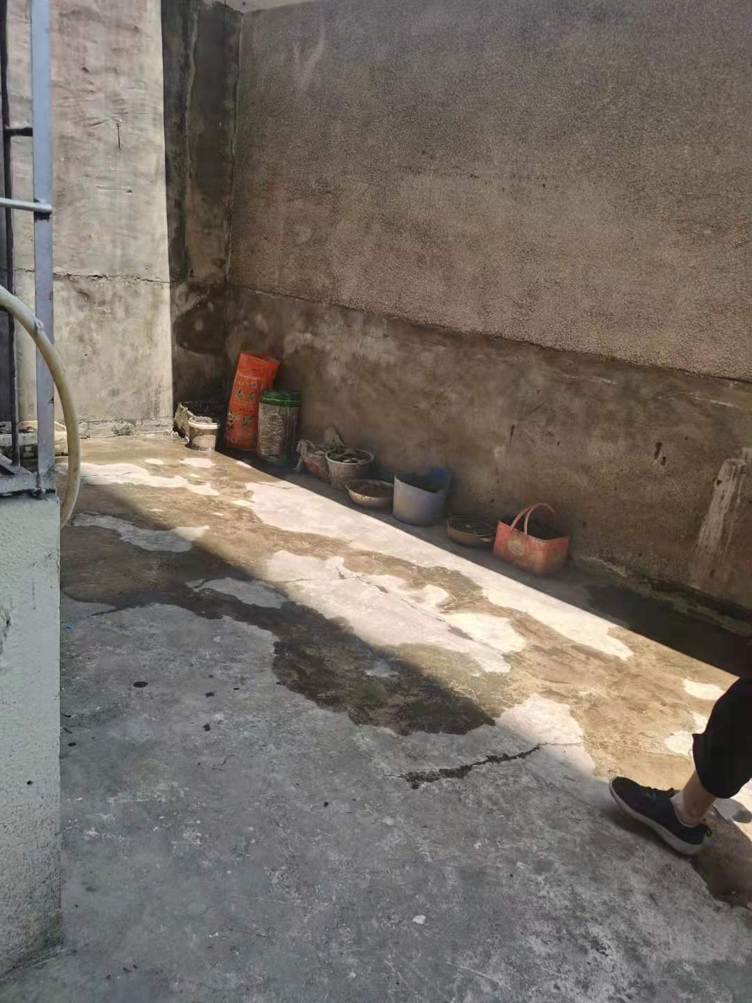 风景园林管理处家属院 3室2厅1卫 59.8万 风景园林管理处家属院 3室2厅1卫 59.8万卧室