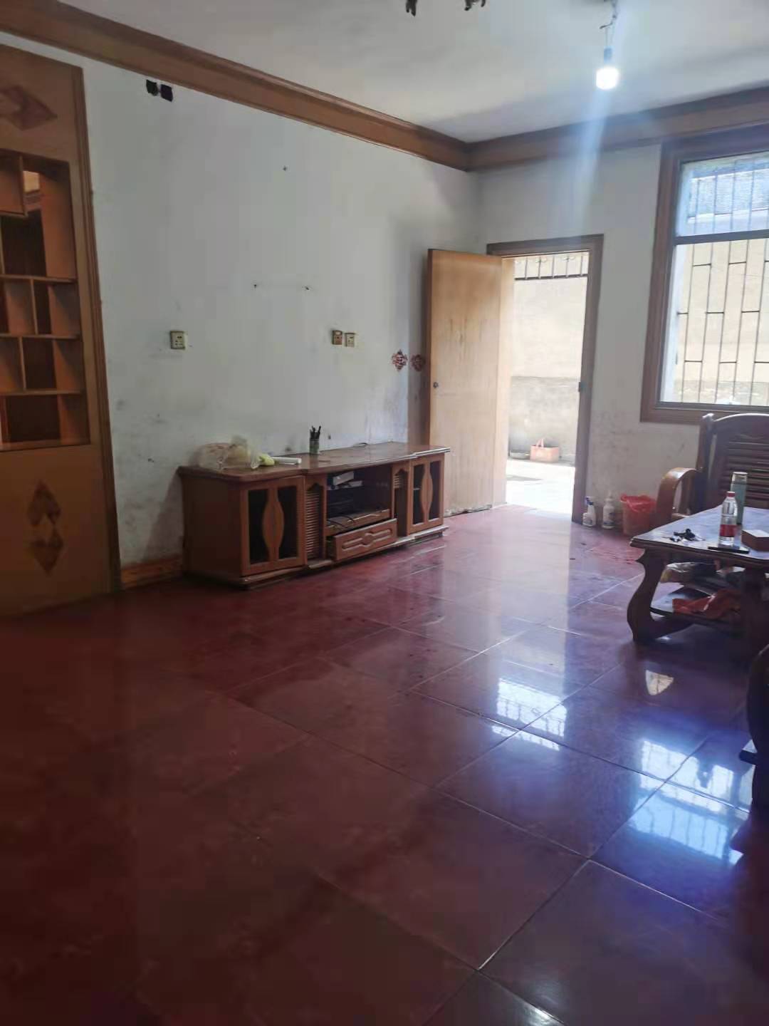 风景园林管理处家属院 3室2厅1卫 59.8万 风景园林管理处家属院 3室2厅1卫 59.8万卧室