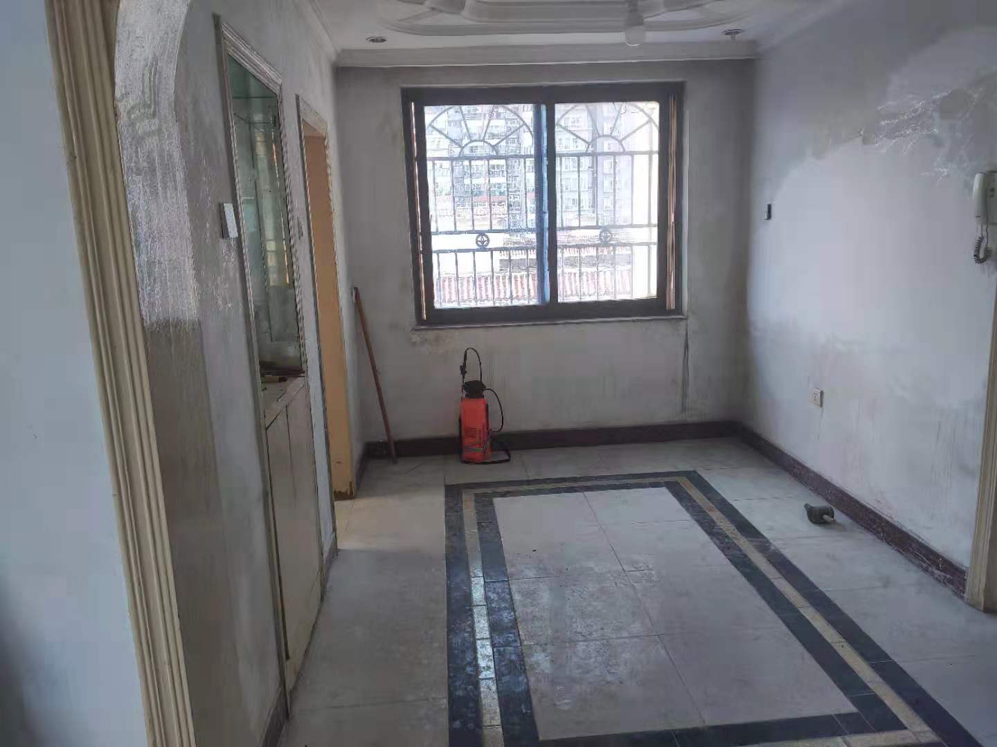 火星镇汇丰楼  2室1厅1卫    1300.0元/月室内图