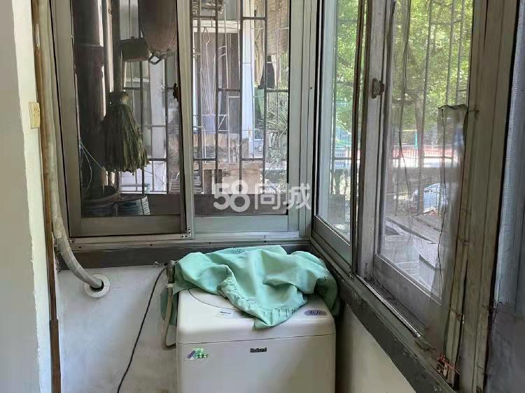 601红卫村 1室1厅1卫 500.0元/月 601红卫村 1室1厅1卫 500.0元/月户型图