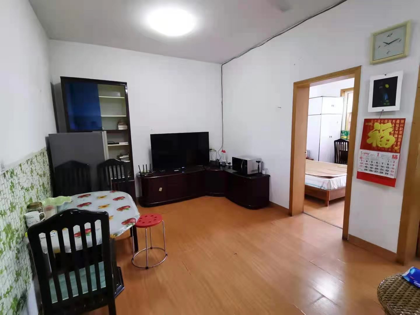 董家塅沿河三村 2室2厅1卫 32.0万 董家塅沿河三村 2室2厅1卫 32.0万客厅