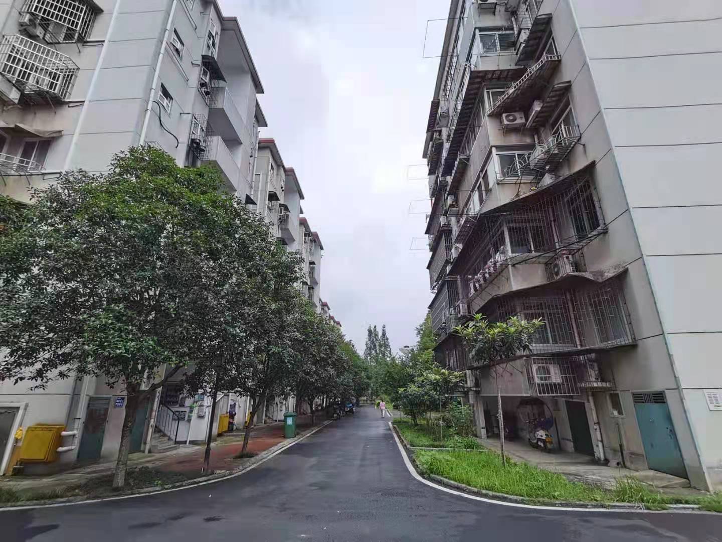 董家塅沿河三村 2室2厅1卫 32.0万 董家塅沿河三村 2室2厅1卫 32.0万客厅