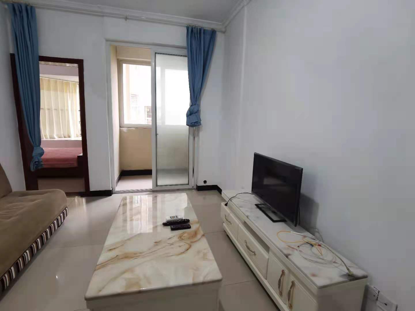 南湖锦苑 1室1厅1卫 1700.0元/月 南湖锦苑 1室1厅1卫 1700.0元/月室内图