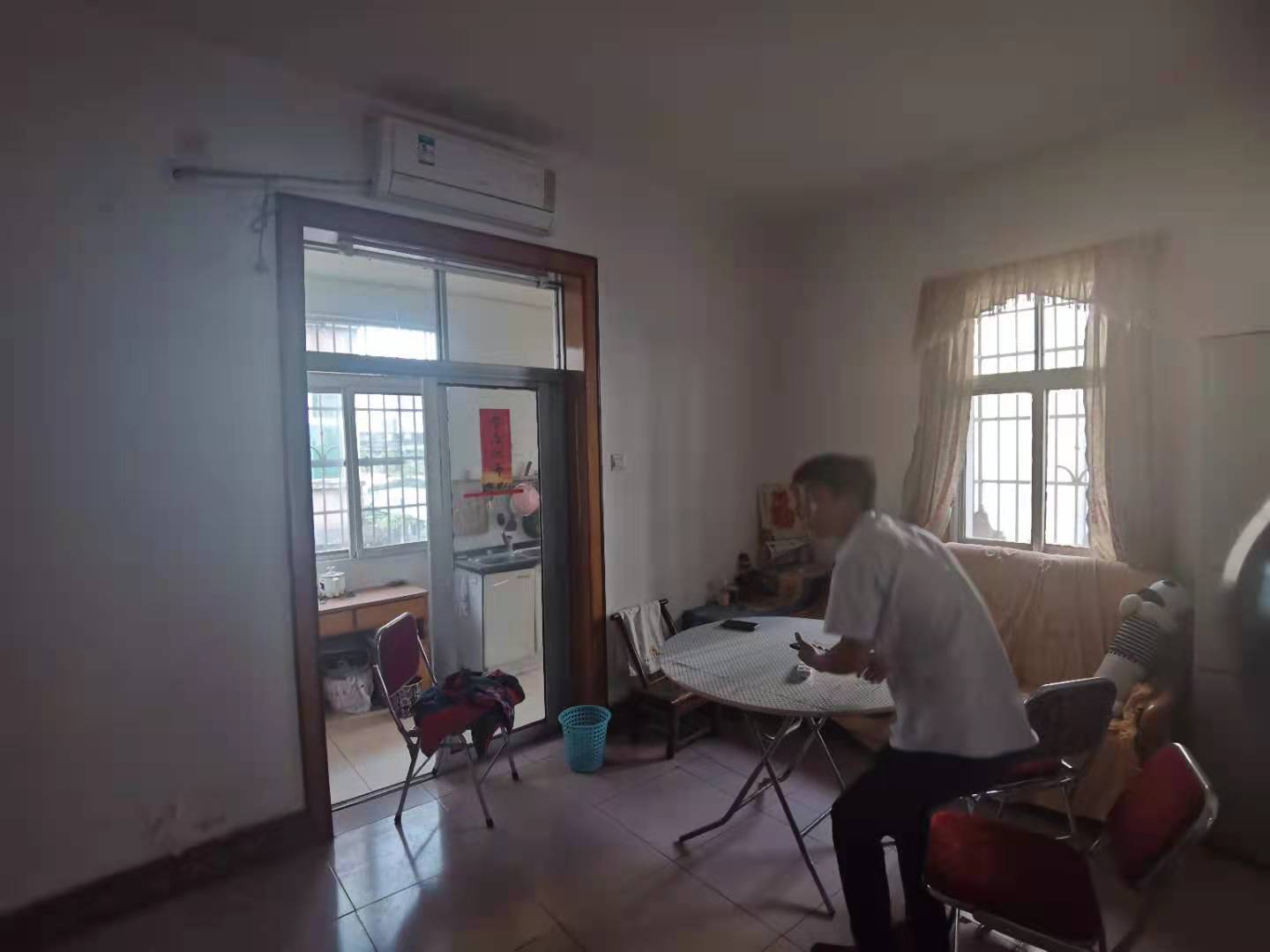 华南路散盘 2室1厅1卫 900.0元/月 华南路散盘 2室1厅1卫 900.0元/月室内图