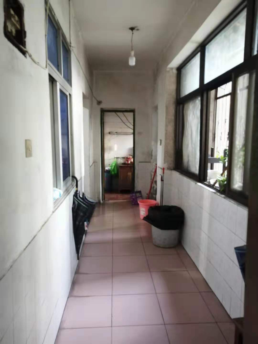 418基础公司 2室1厅1卫 39.8万 418基础公司 2室1厅1卫 39.8万阳台