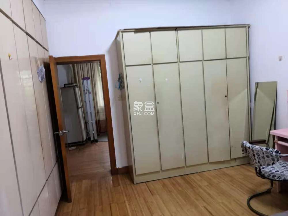 人保家属小区（富康北路）  3室2厅2卫    46.8万