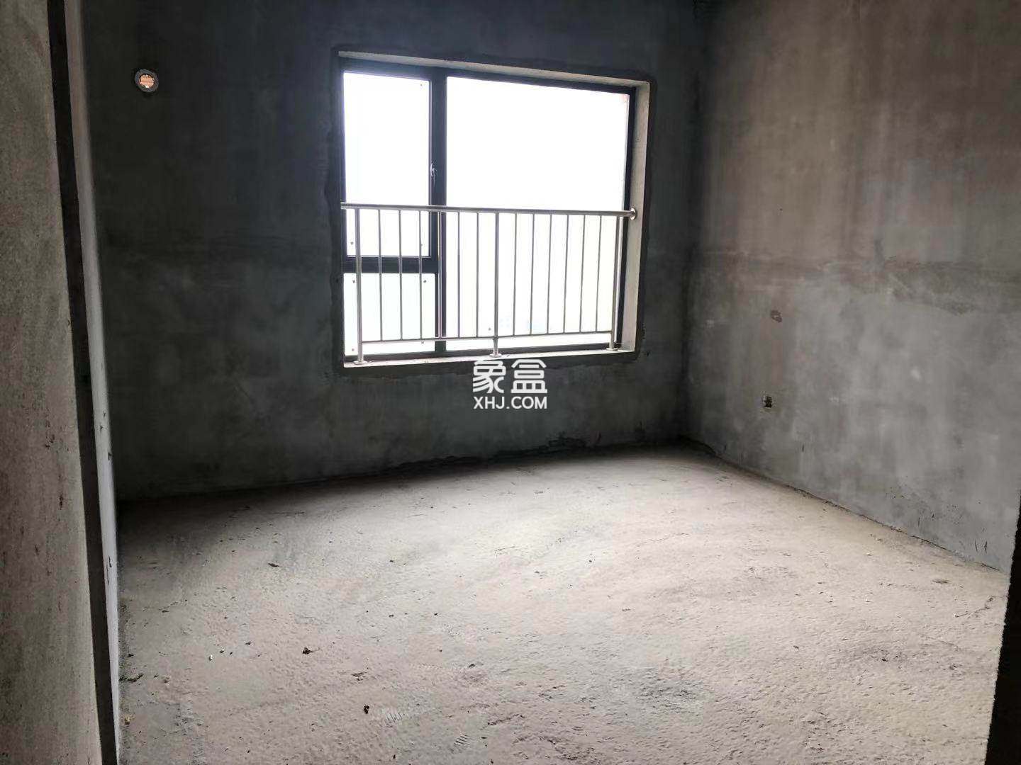 澳海瀾庭  4室2廳1衛(wèi)    1800.0元/月室內(nèi)圖1