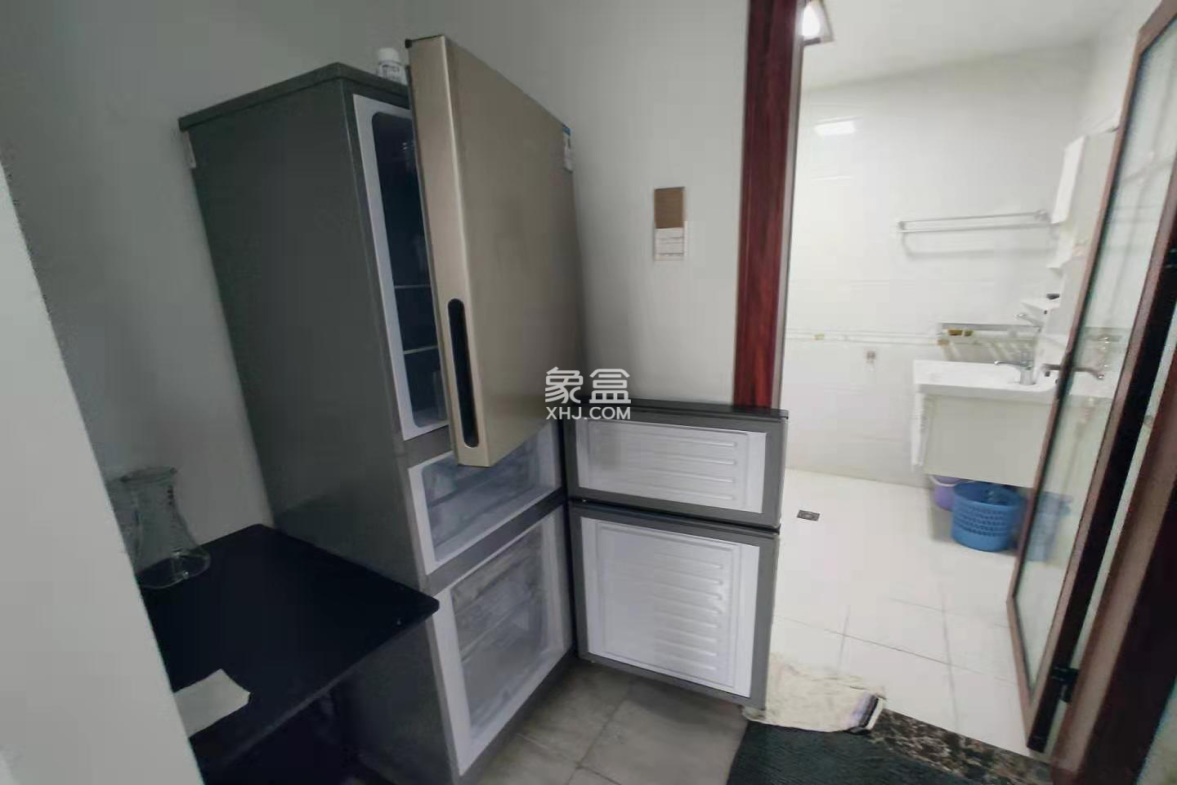 文化园三期  1室1厅1卫    37.0万 文化园三期  1室1厅1卫    37.0万客厅