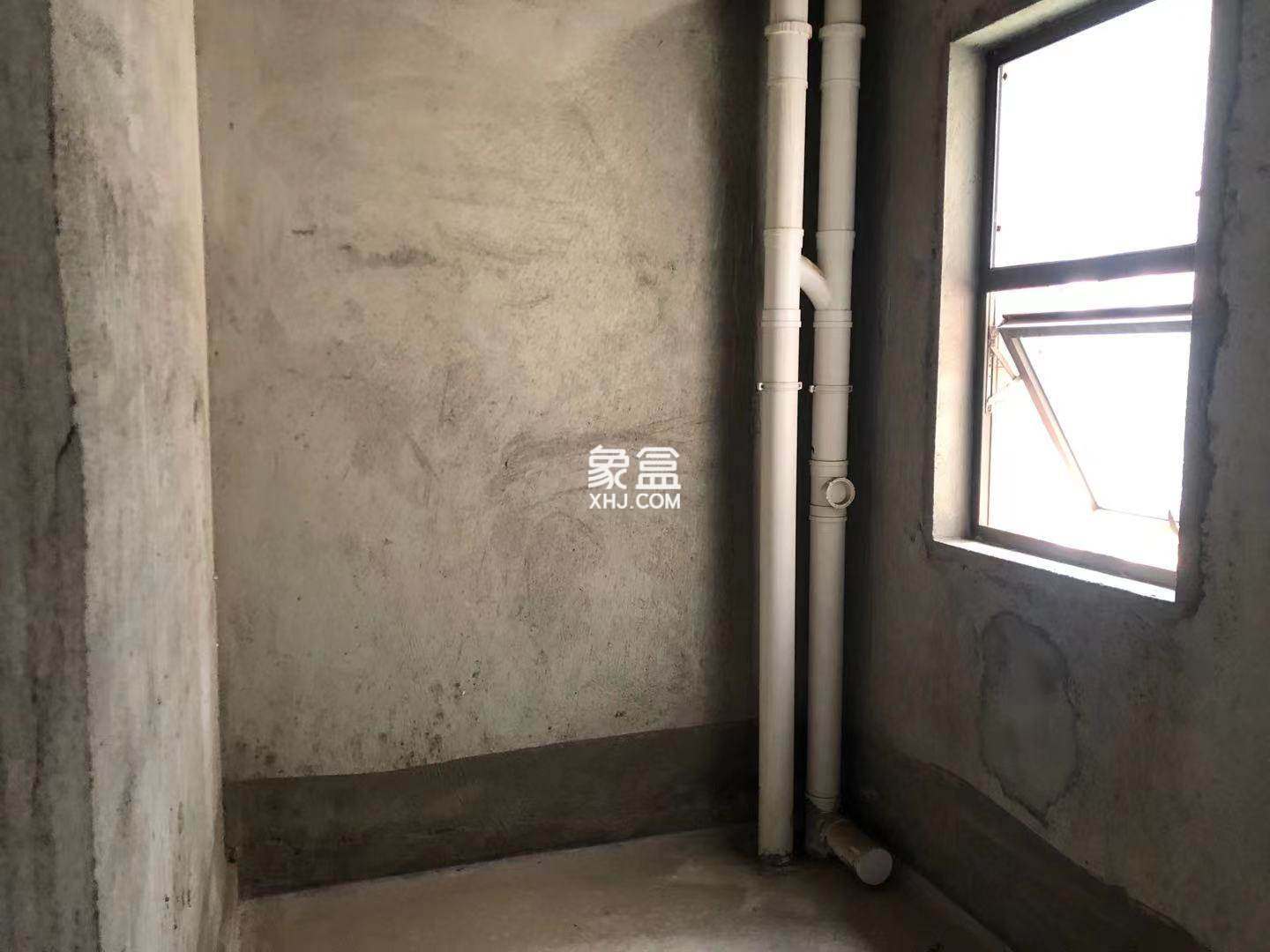澳海瀾庭  4室2廳1衛(wèi)    1800.0元/月室內(nèi)圖