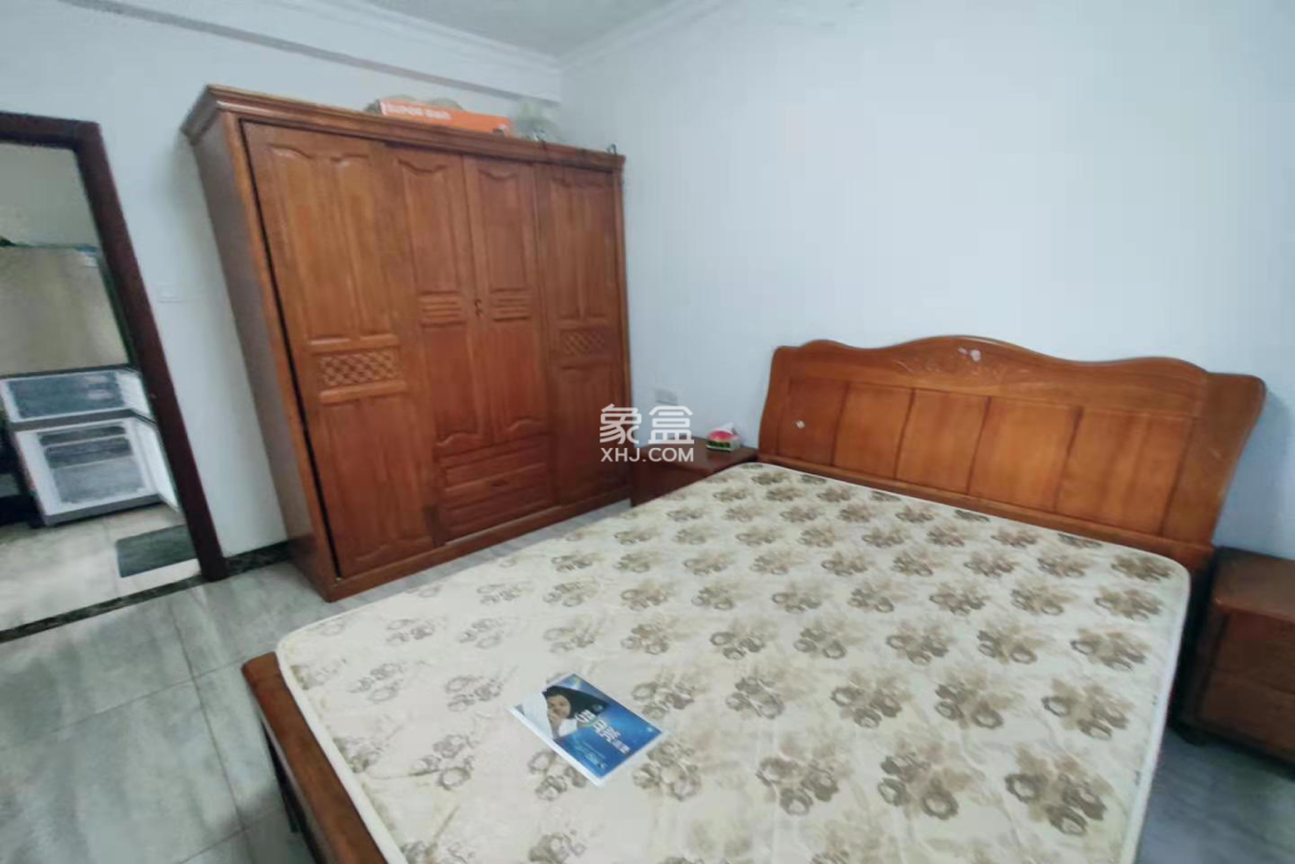 文化园三期  1室1厅1卫    37.0万 文化园三期  1室1厅1卫    37.0万客厅