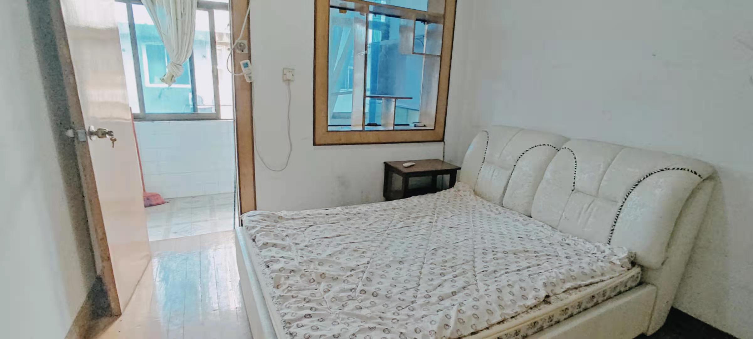 银馨家园(贺家土电厂生活区)  2室1厅1卫    23.0万 银馨家园(贺家土电厂生活区)  2室1厅1卫    23.0万客厅