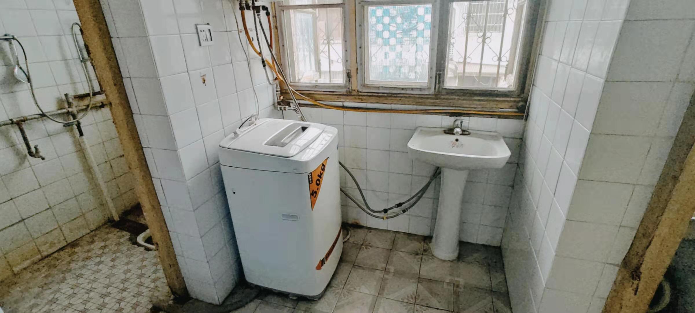 银馨家园(贺家土电厂生活区)  2室1厅1卫    23.0万 银馨家园(贺家土电厂生活区)  2室1厅1卫    23.0万客厅