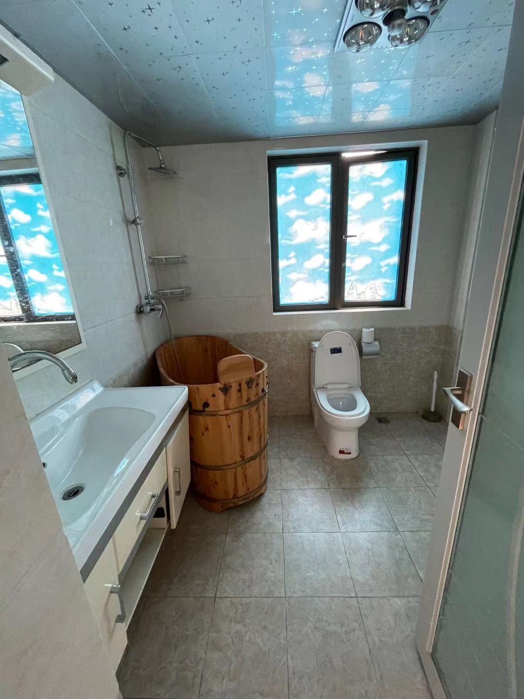 南湖国际6期  3室2厅2卫    3300.0元/月 南湖国际6期  3室2厅2卫    3300.0元/月室内图