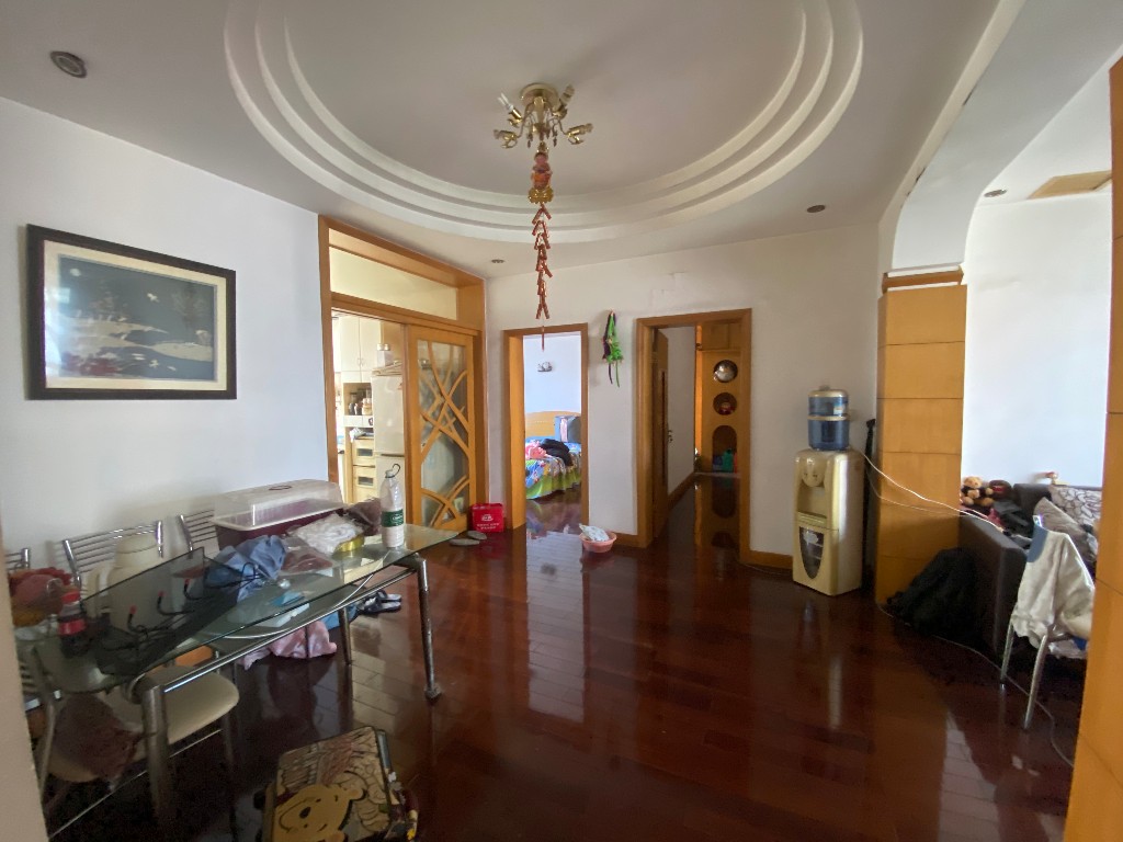 清泉商业街住宅 3室2厅1卫 54.8万 清泉商业街住宅 3室2厅1卫 54.8万客厅