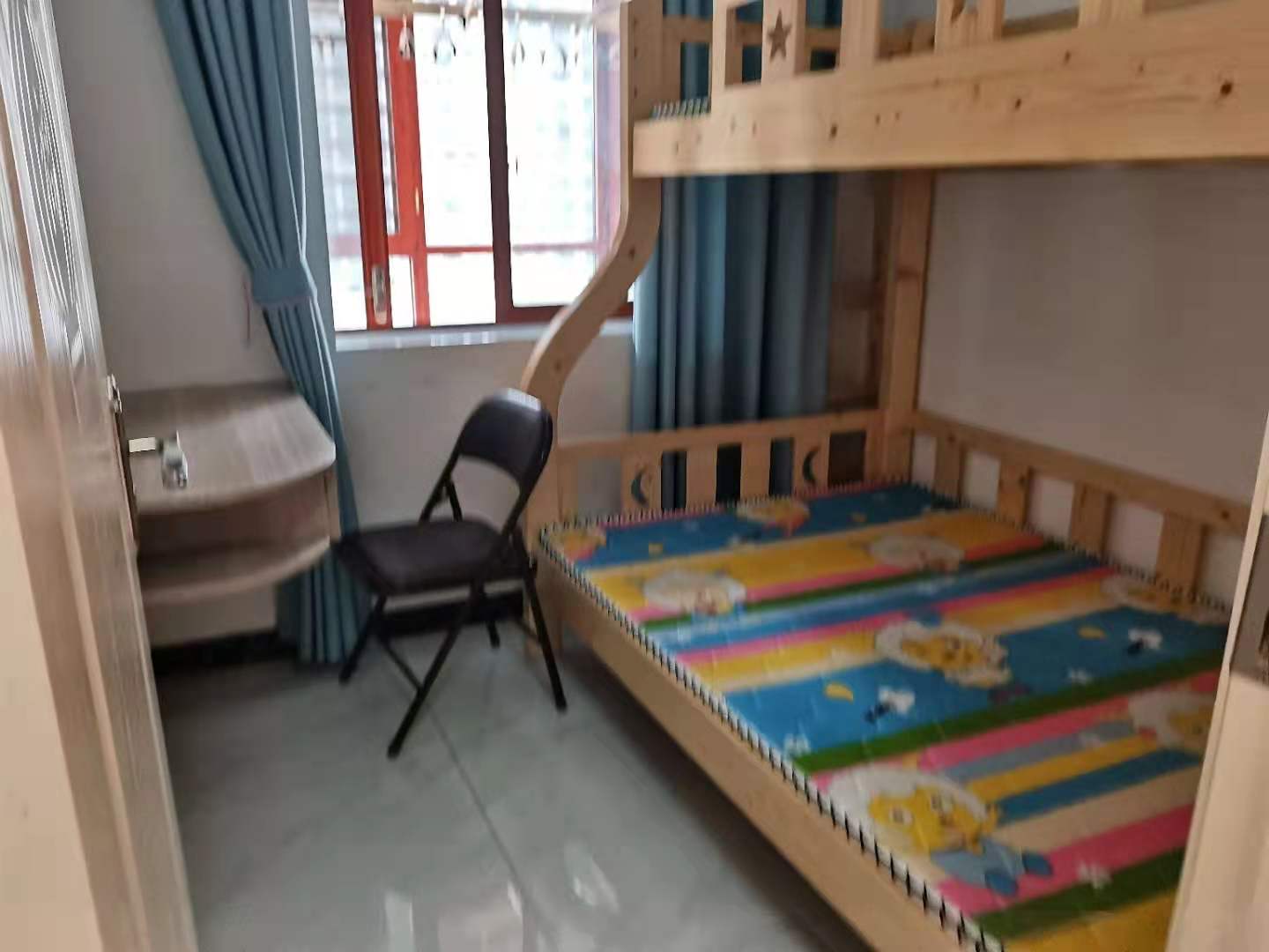百弘学府城  2室1厅1卫   1300.00元/月室内图