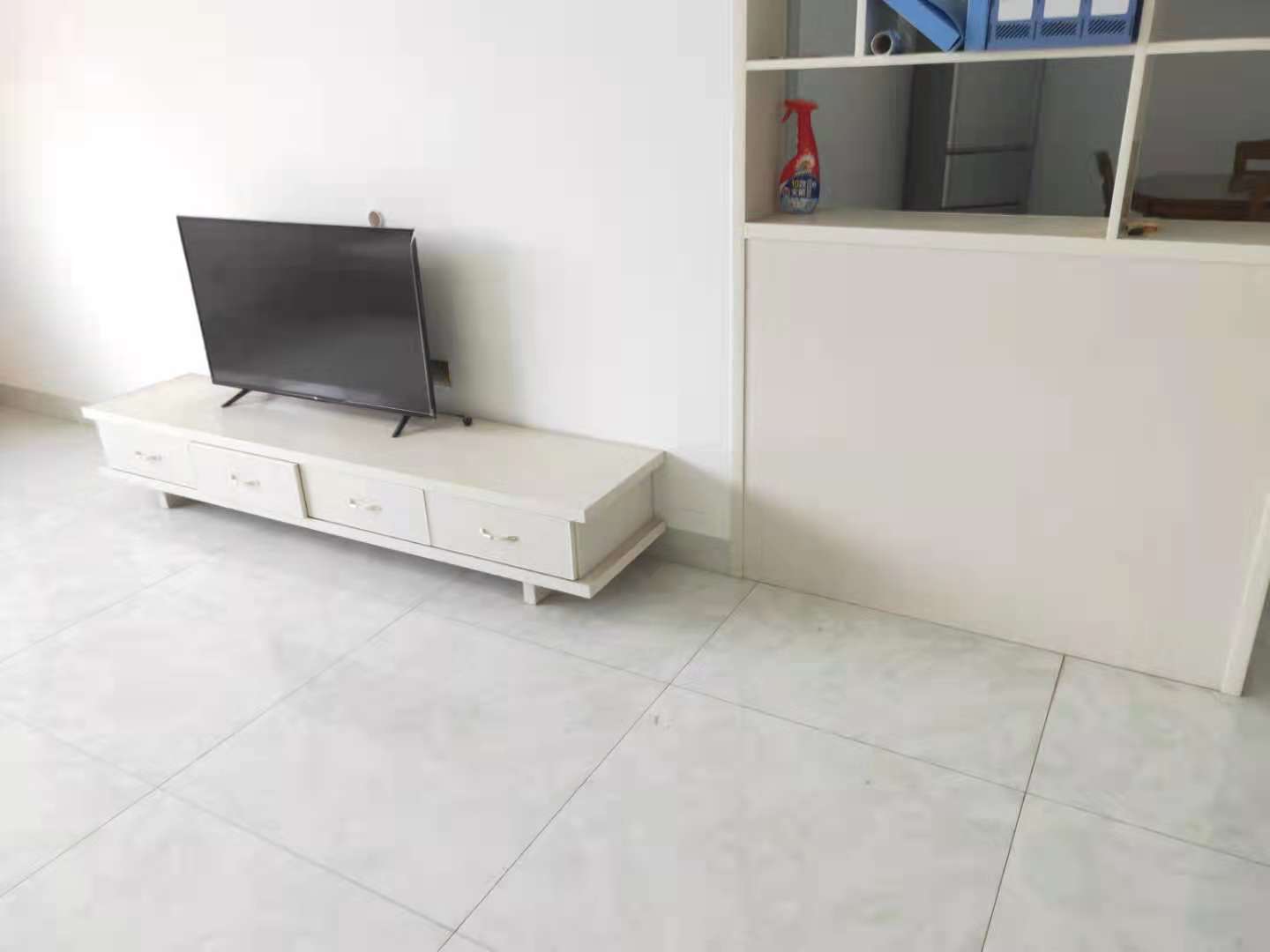 金柘北区  3室2厅1卫    1700.0元/月 金柘北区  3室2厅1卫    1700.0元/月室内图