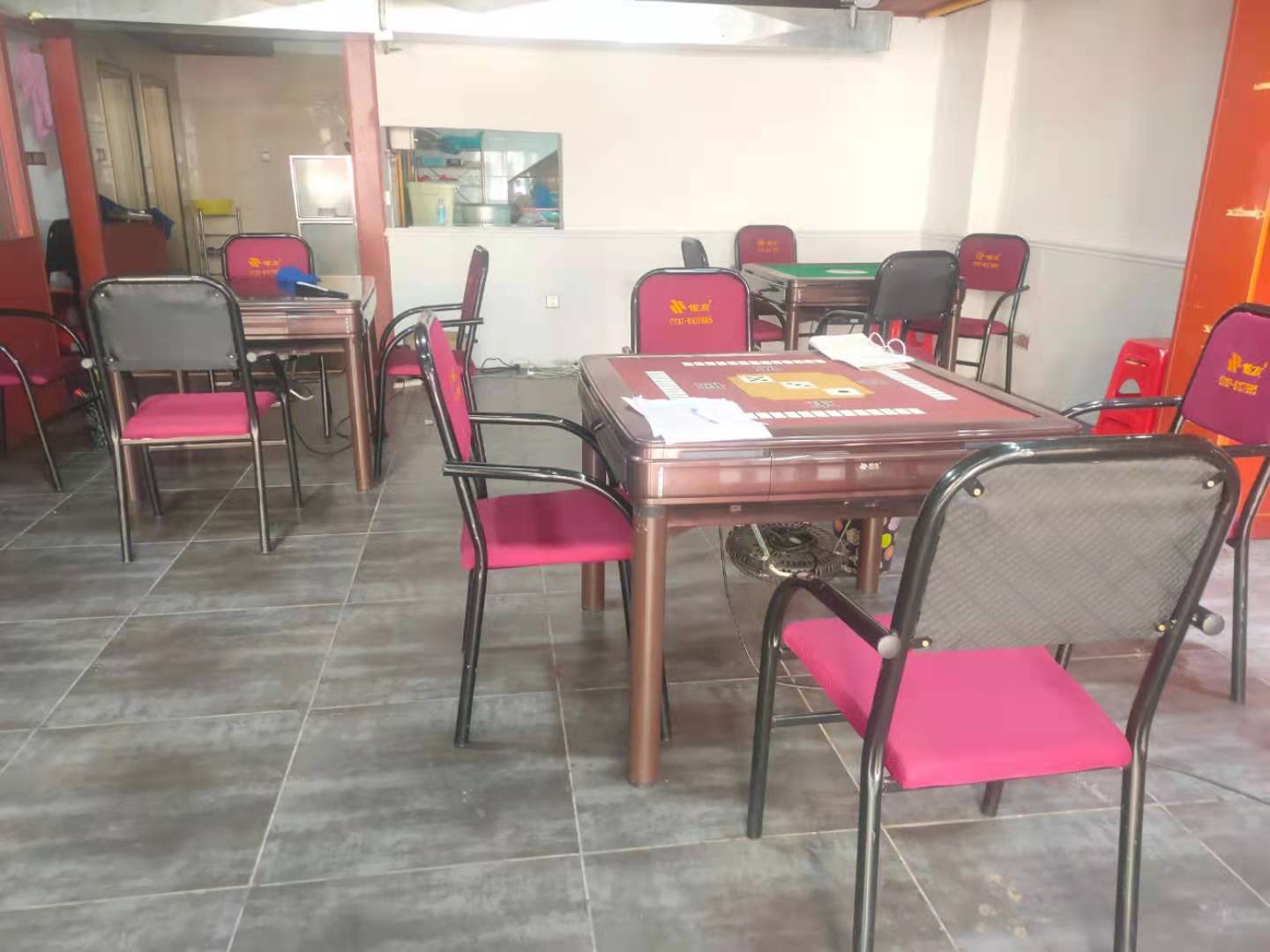 福中福商业城 2室1厅1卫 85.0万 福中福商业城 2室1厅1卫 85.0万客厅