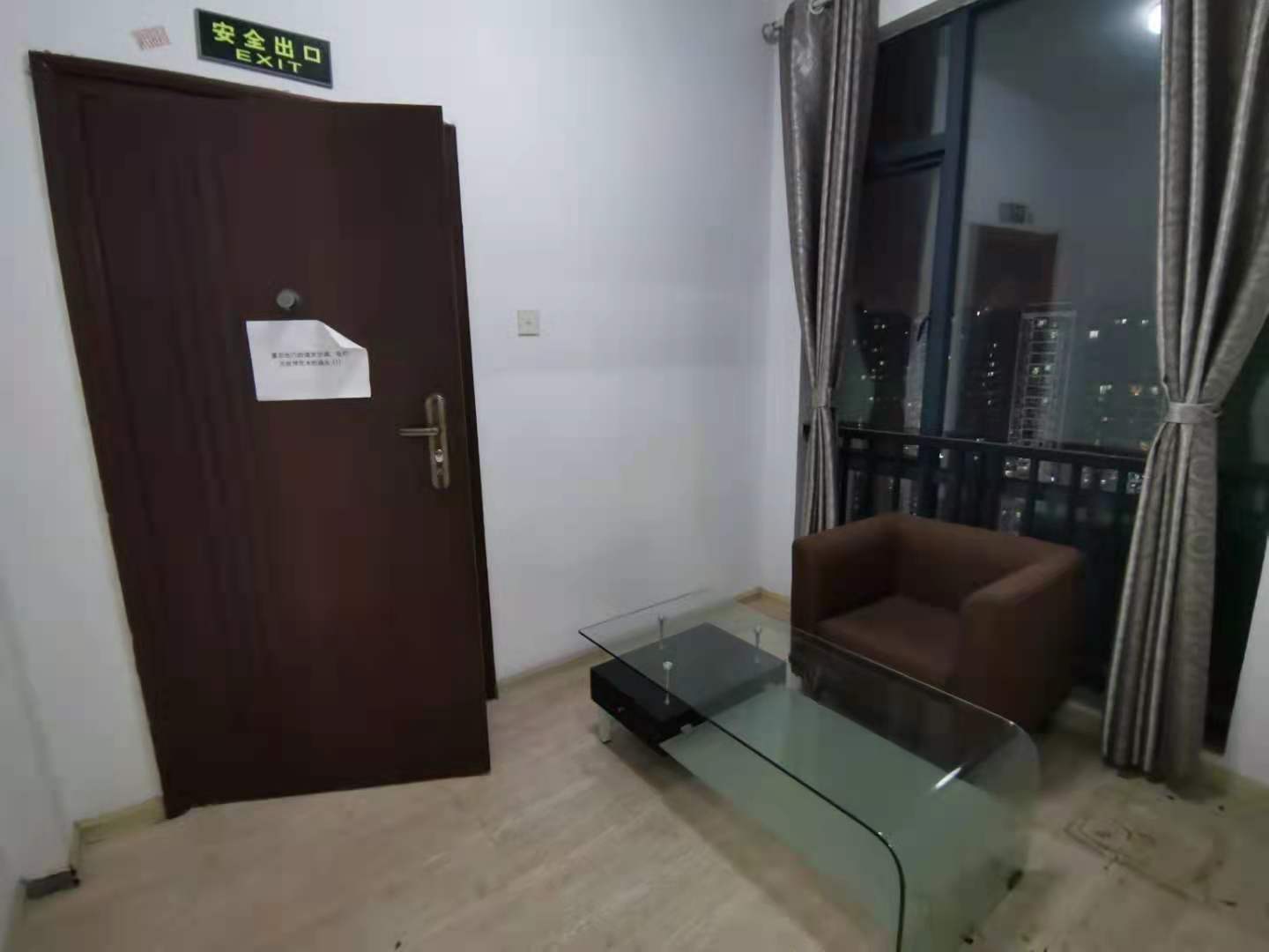 融圣国际 1室1厅1卫 4500.0元/月 融圣国际 1室1厅1卫 4500.0元/月室内图