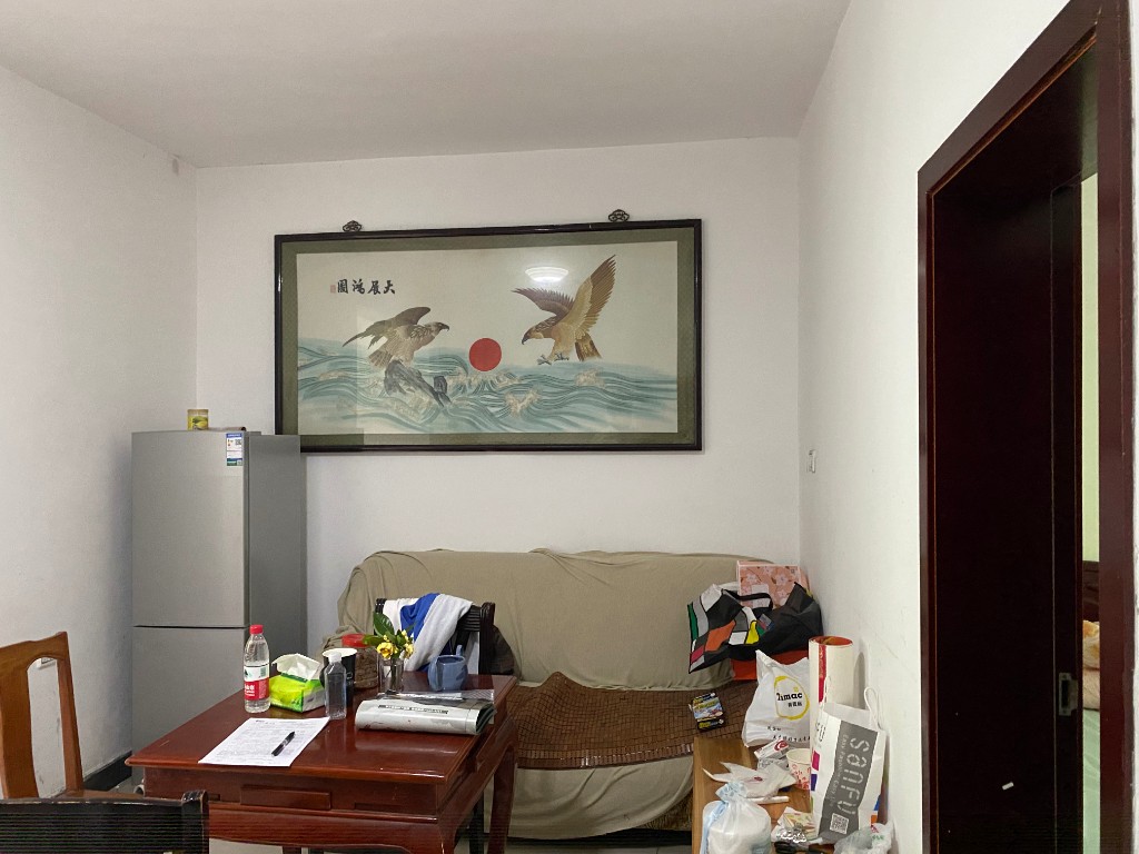 桃花仑工商银行家属区 2室2厅1卫 1000.0元/月 桃花仑工商银行家属区 2室2厅1卫 1000.0元/月室内图