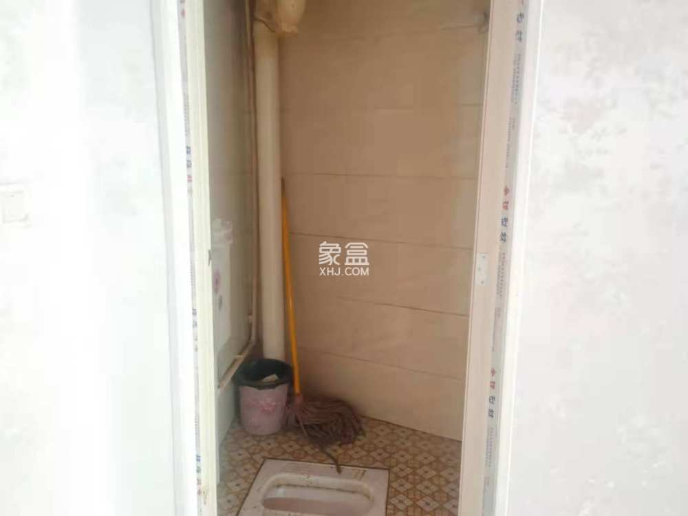 福中福商业城   88.0㎡      3980.0元/月室内图