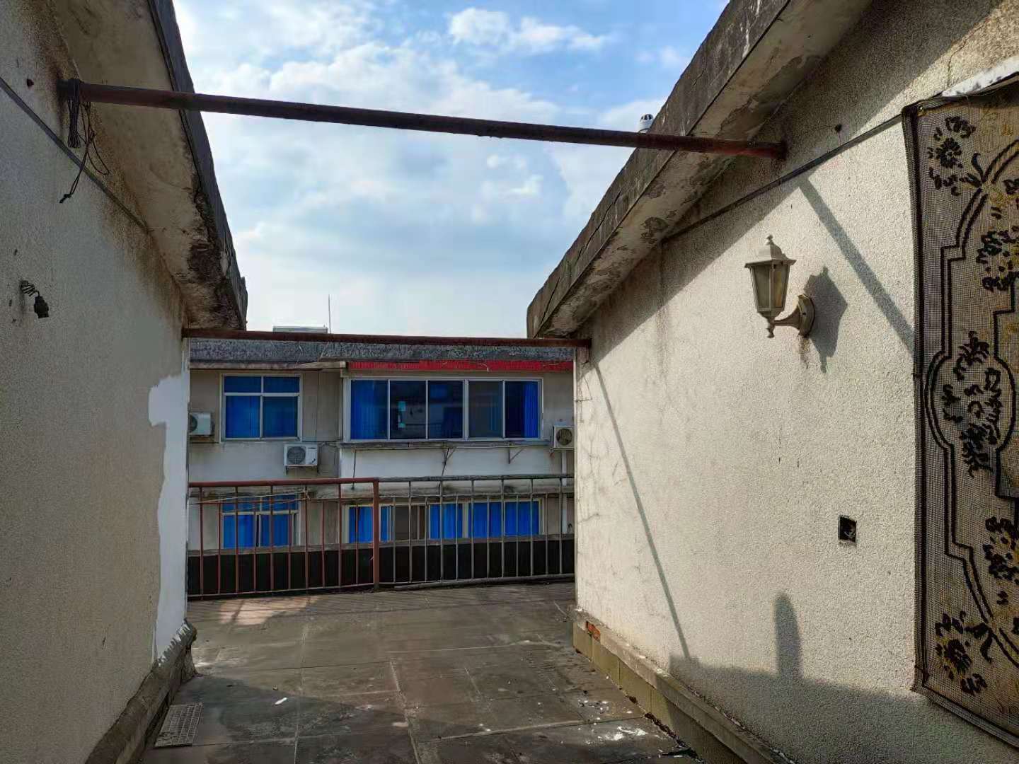 大力新村 4室3厅1卫 60.0万 大力新村 4室3厅1卫 60.0万客厅